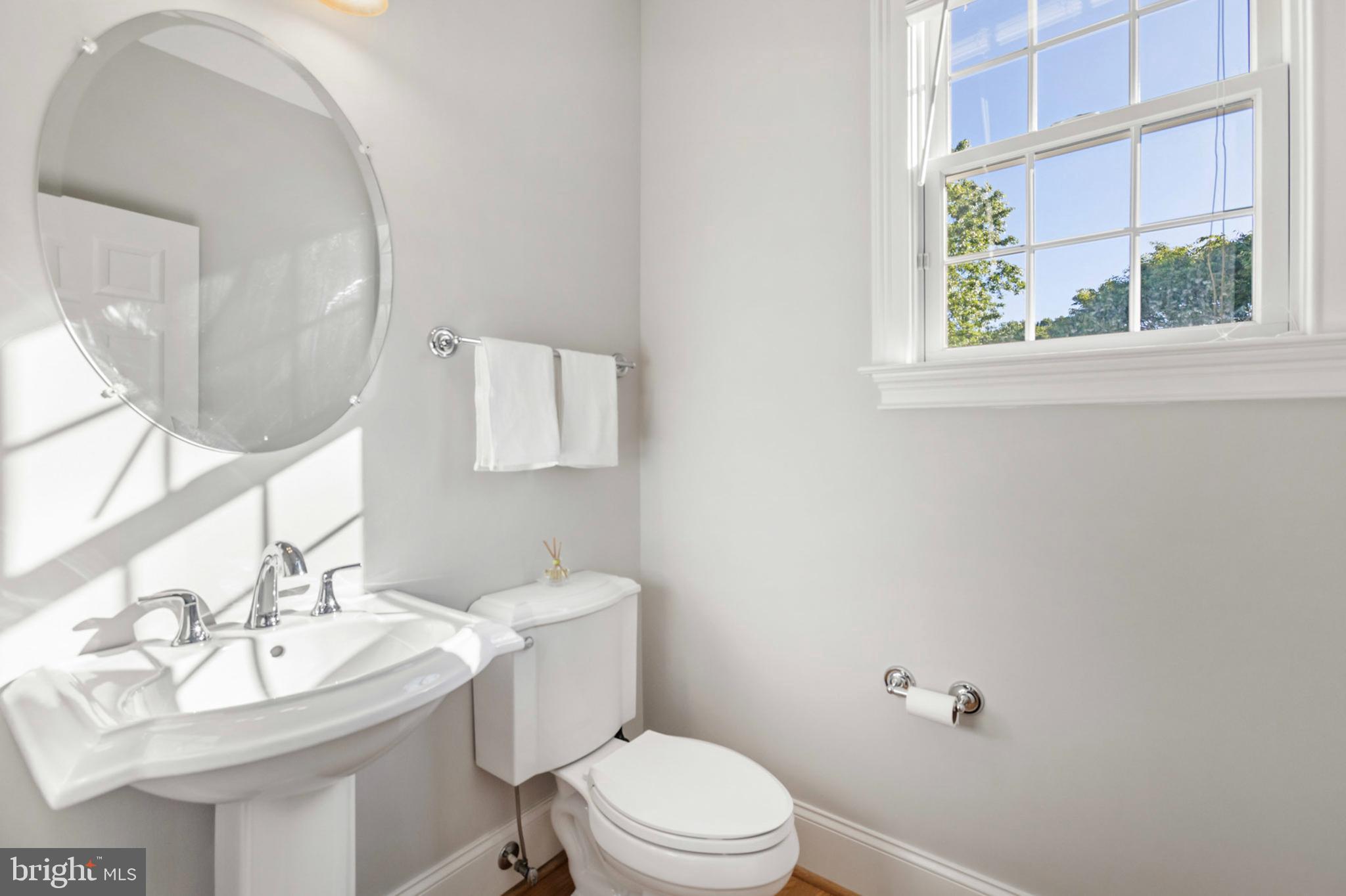 CHERRY CREEK - Residential