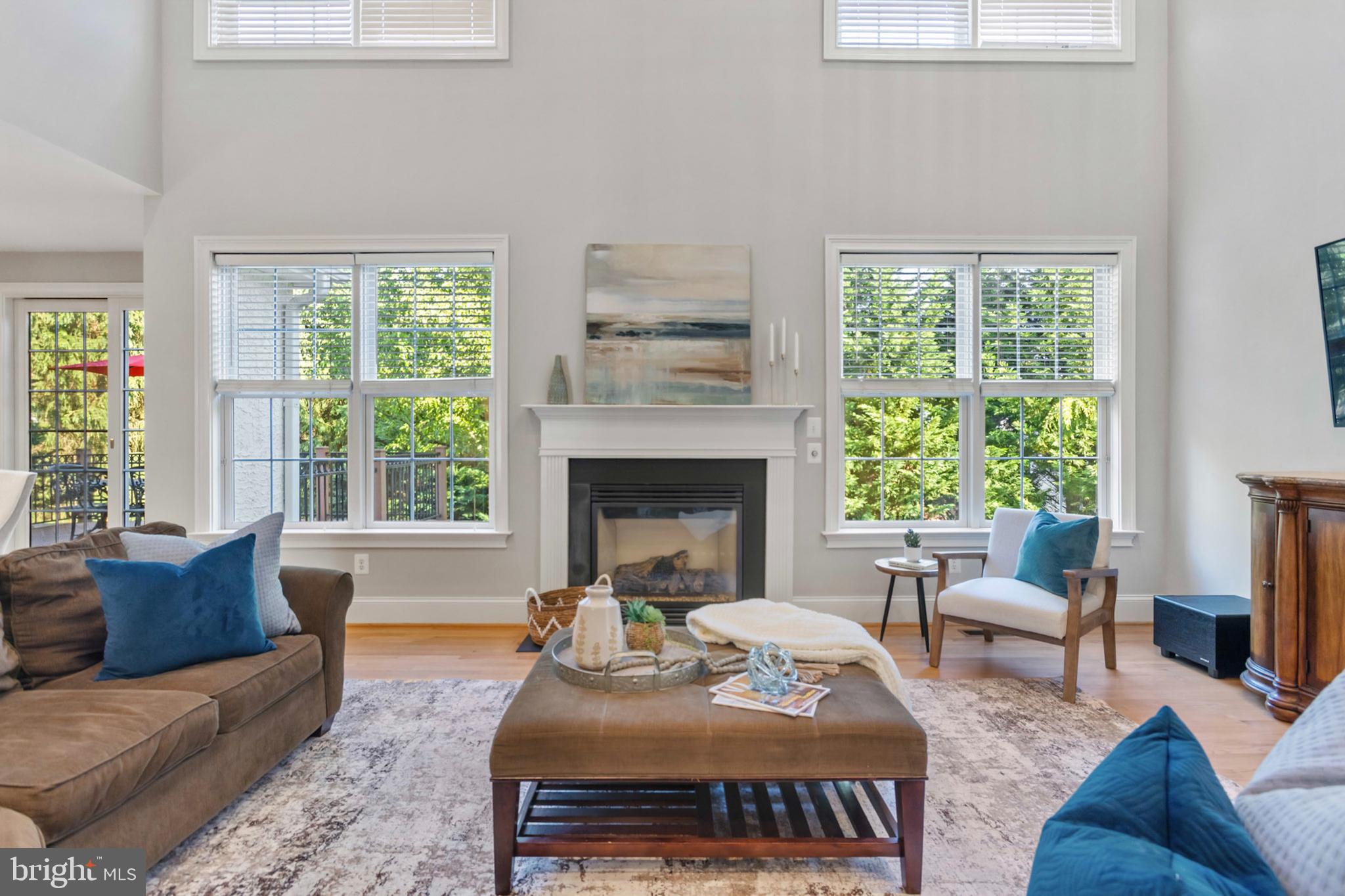 CHERRY CREEK - Residential