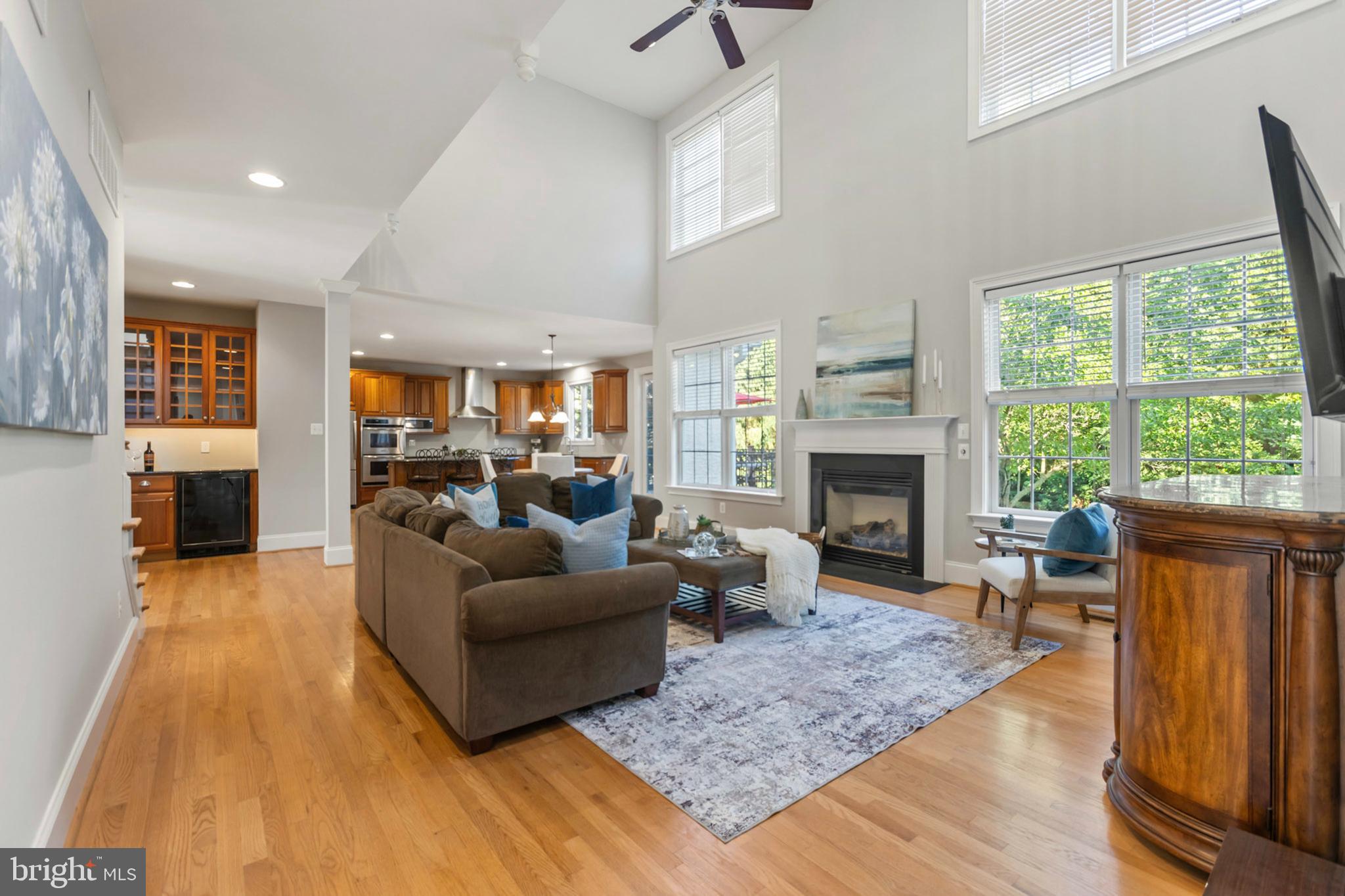 CHERRY CREEK - Residential