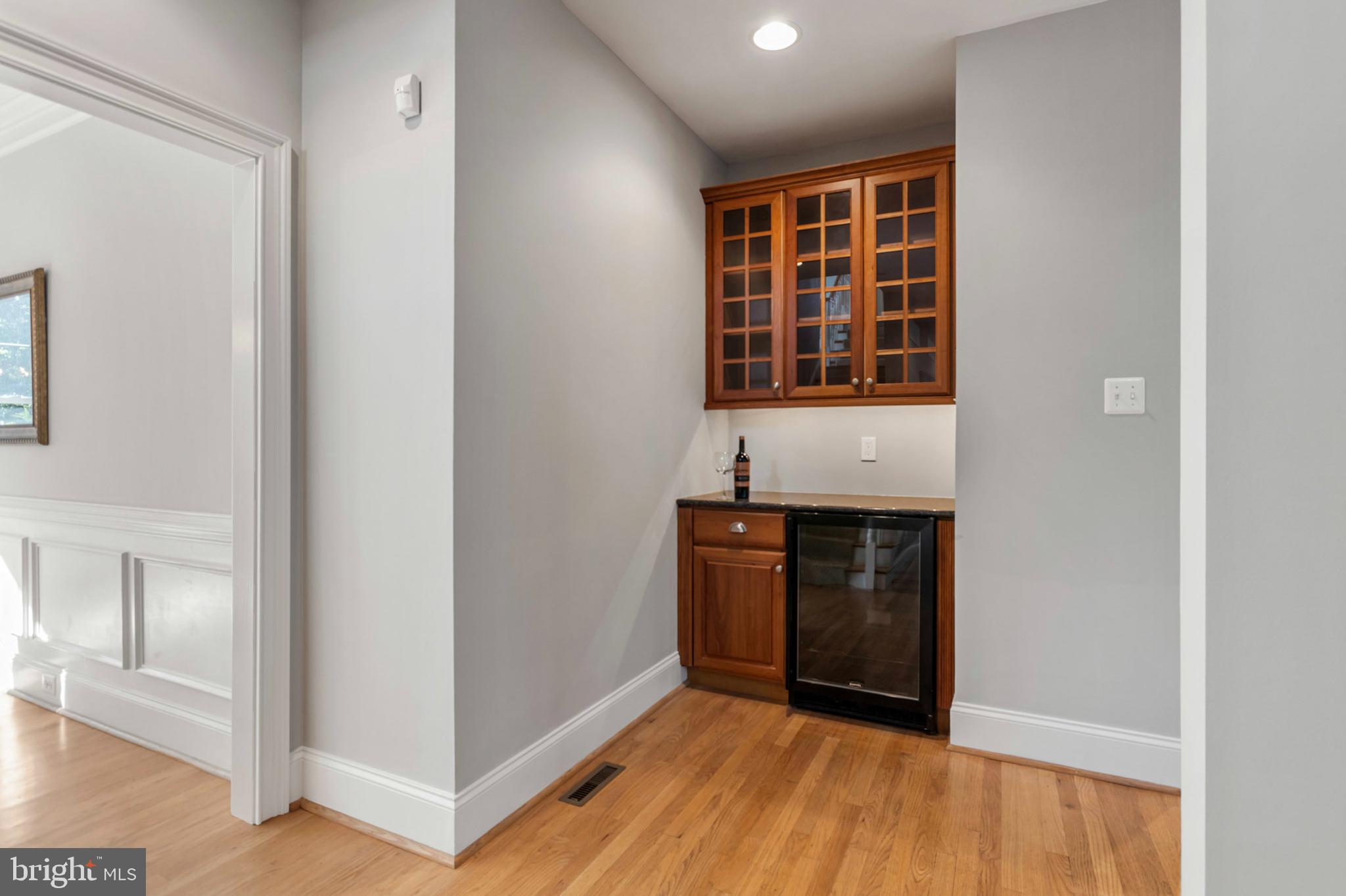 CHERRY CREEK - Residential