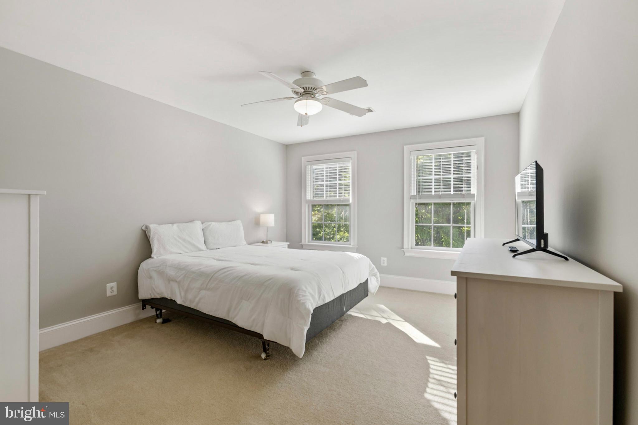 CHERRY CREEK - Residential