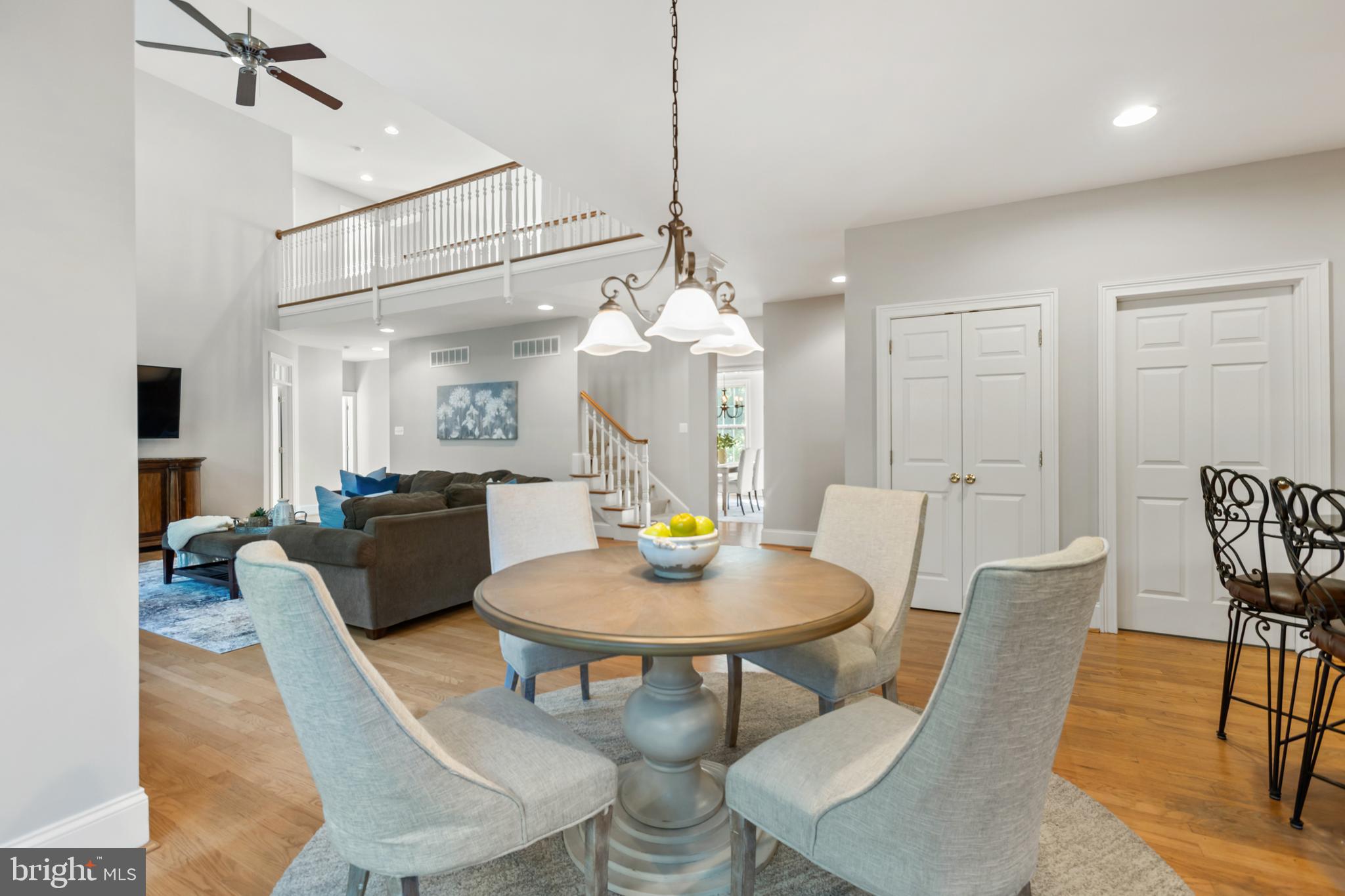 CHERRY CREEK - Residential