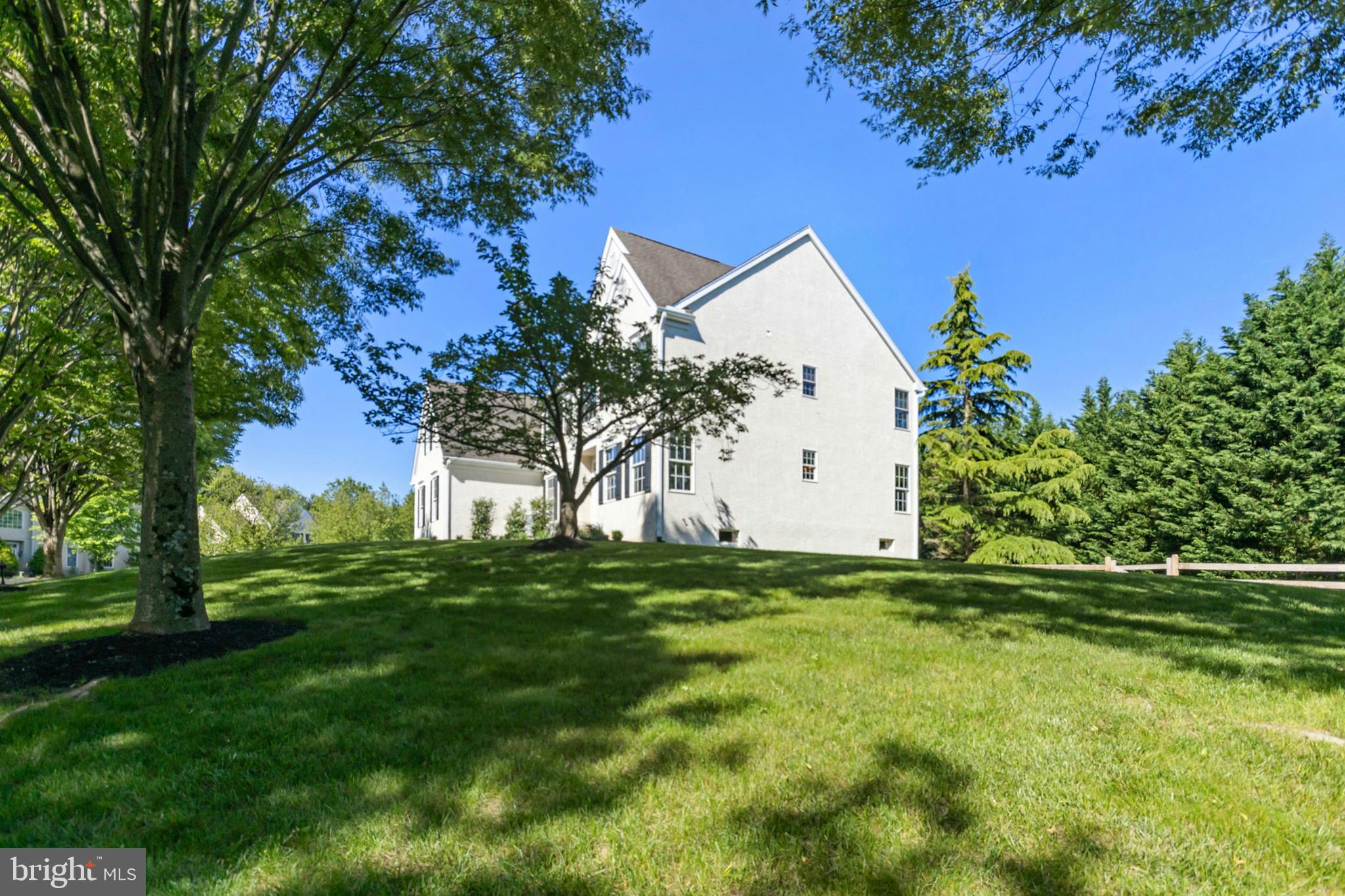 11 WOODS EDGE ROAD