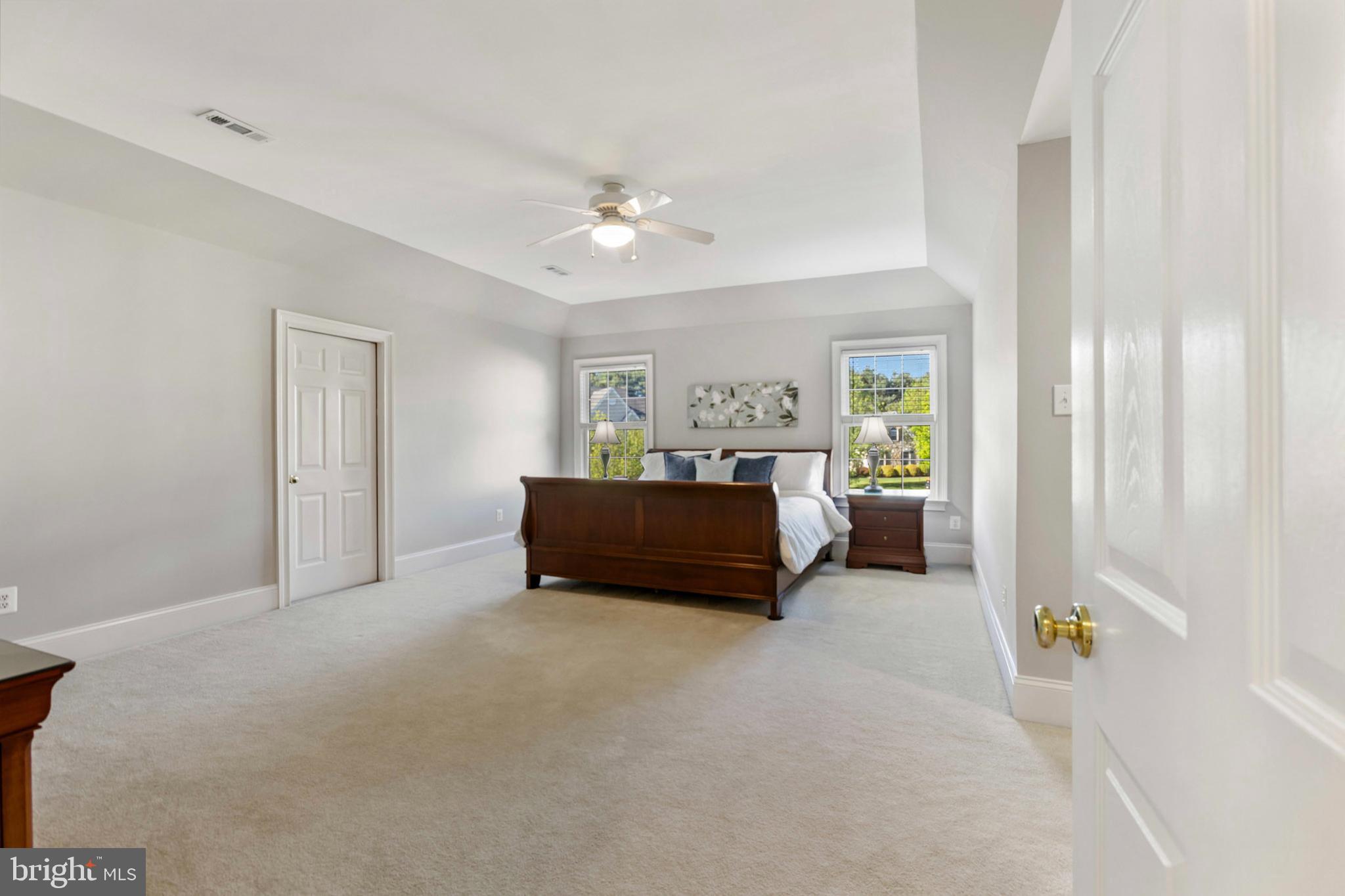 CHERRY CREEK - Residential