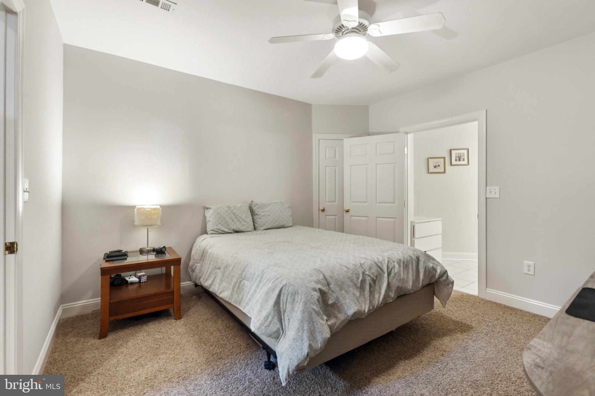 CHERRY CREEK - Residential