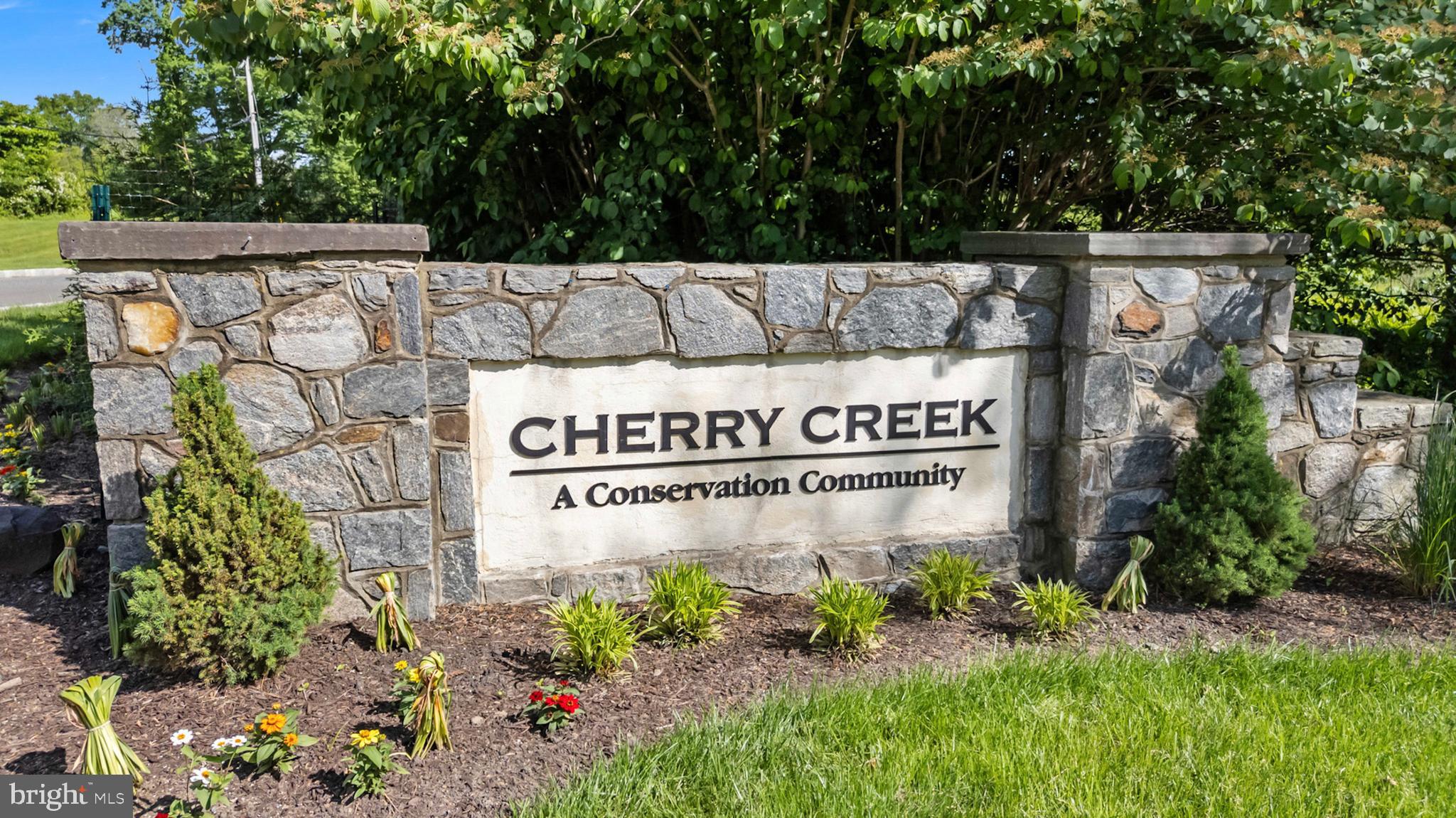 CHERRY CREEK - Residential