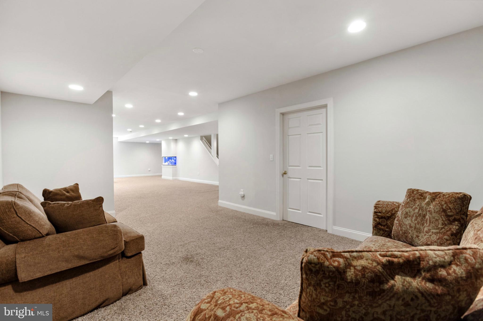 CHERRY CREEK - Residential