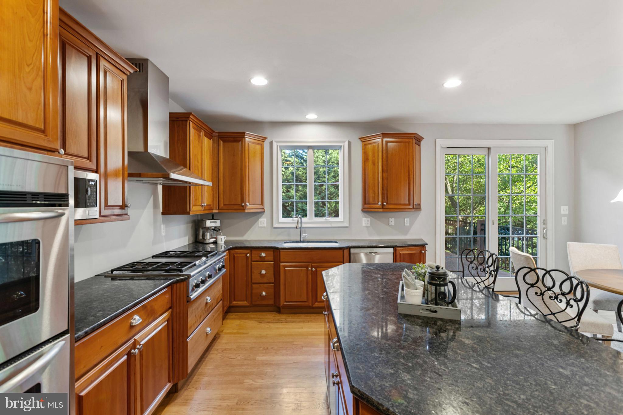 CHERRY CREEK - Residential