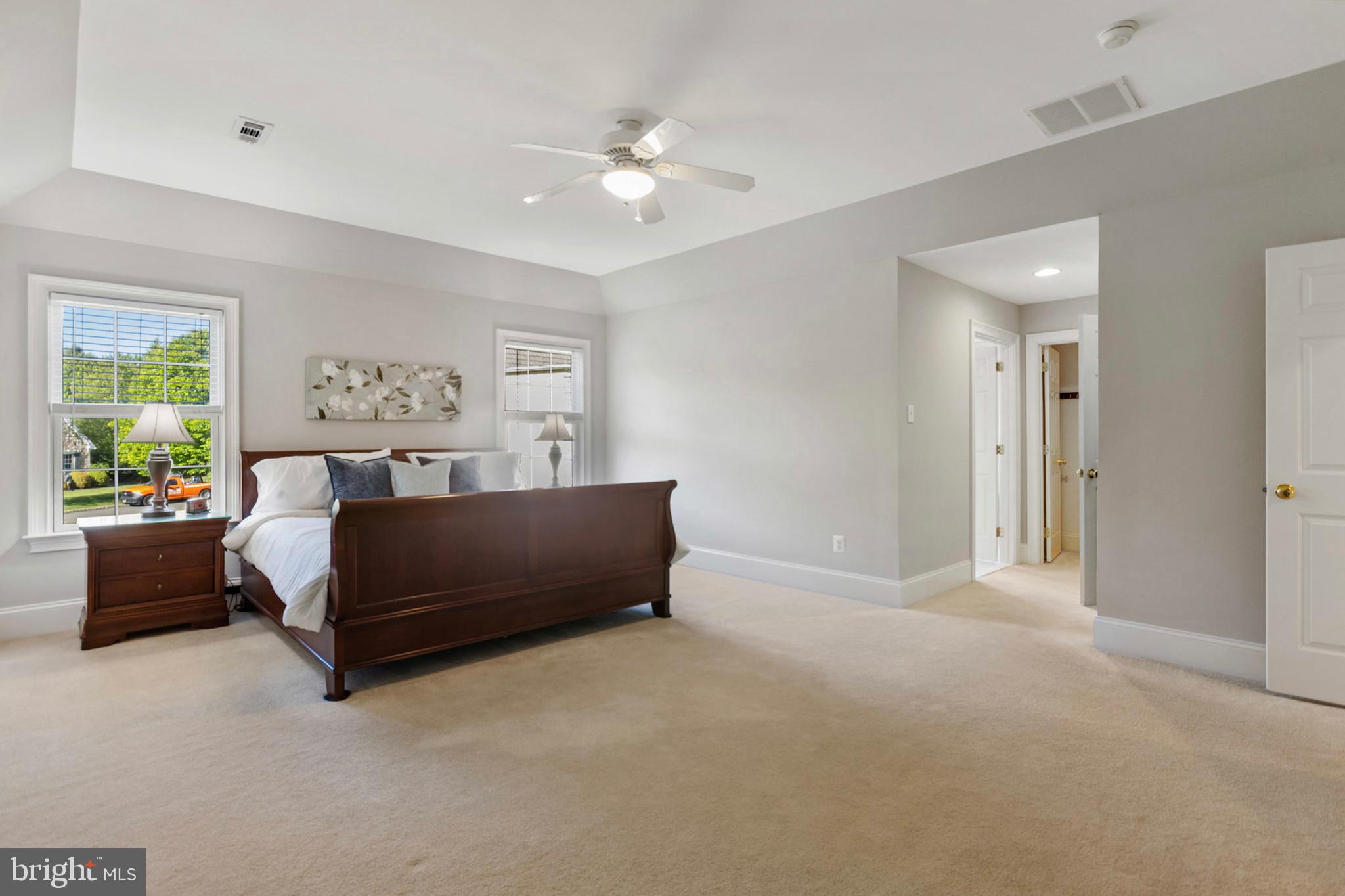 CHERRY CREEK - Residential