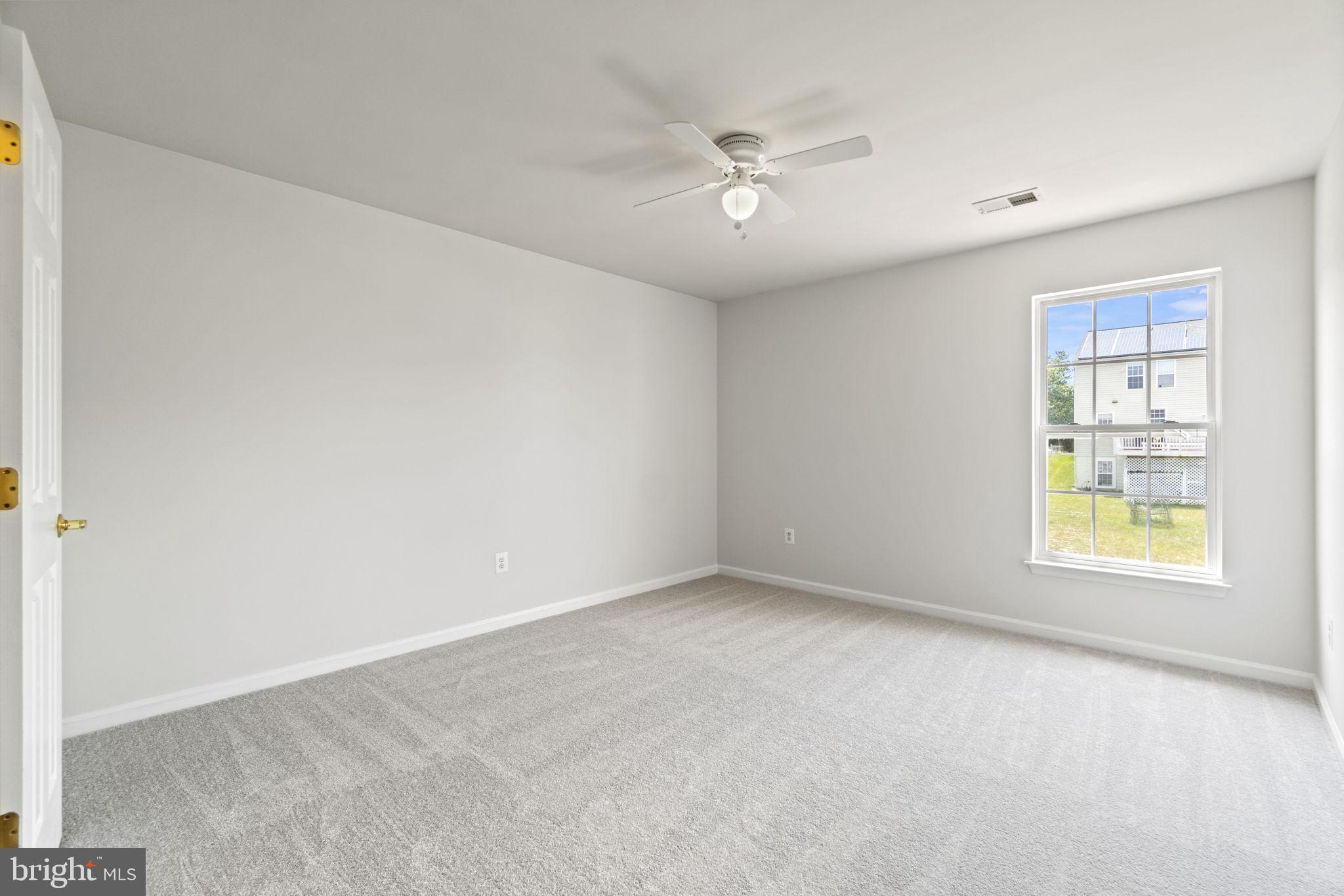 KINGS CROSSING - Residential