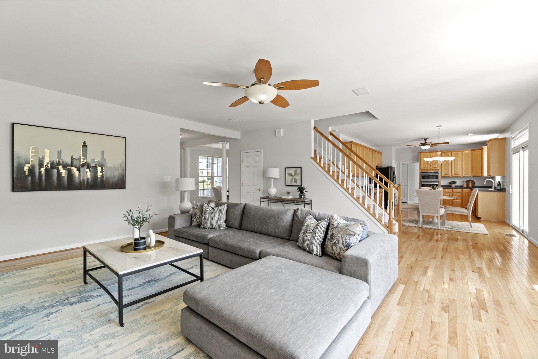 KINGS CROSSING - Residential