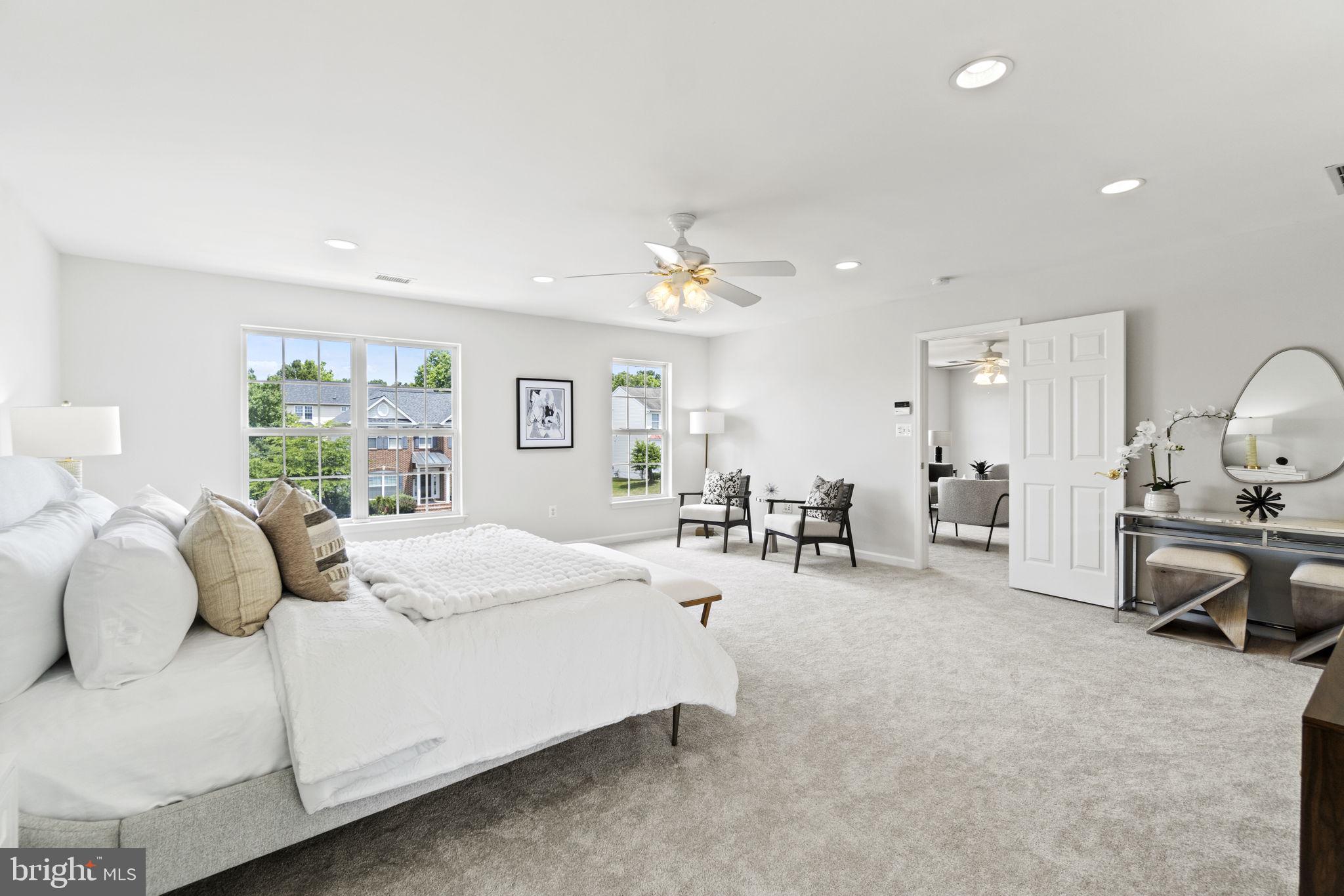 KINGS CROSSING - Residential