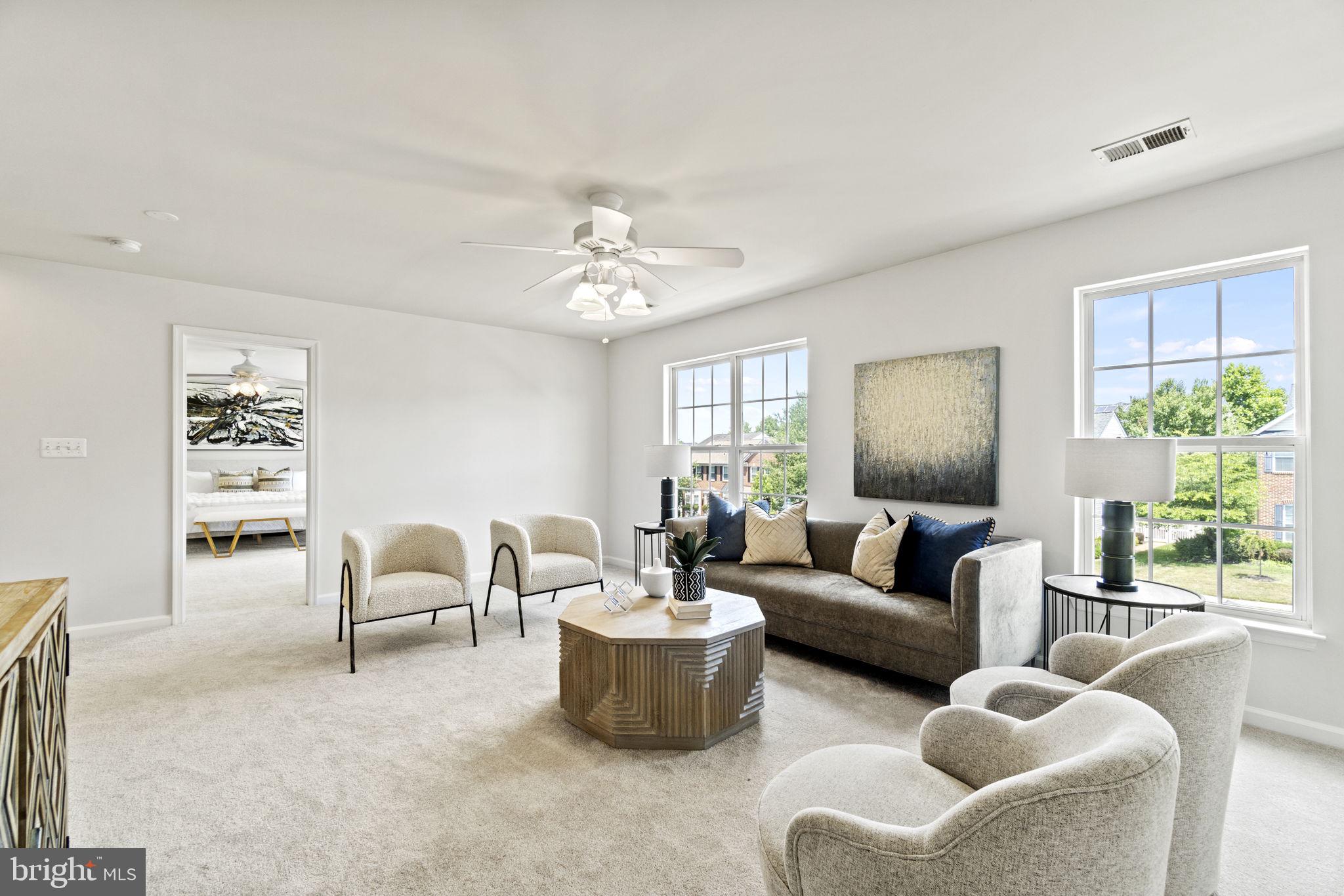 KINGS CROSSING - Residential