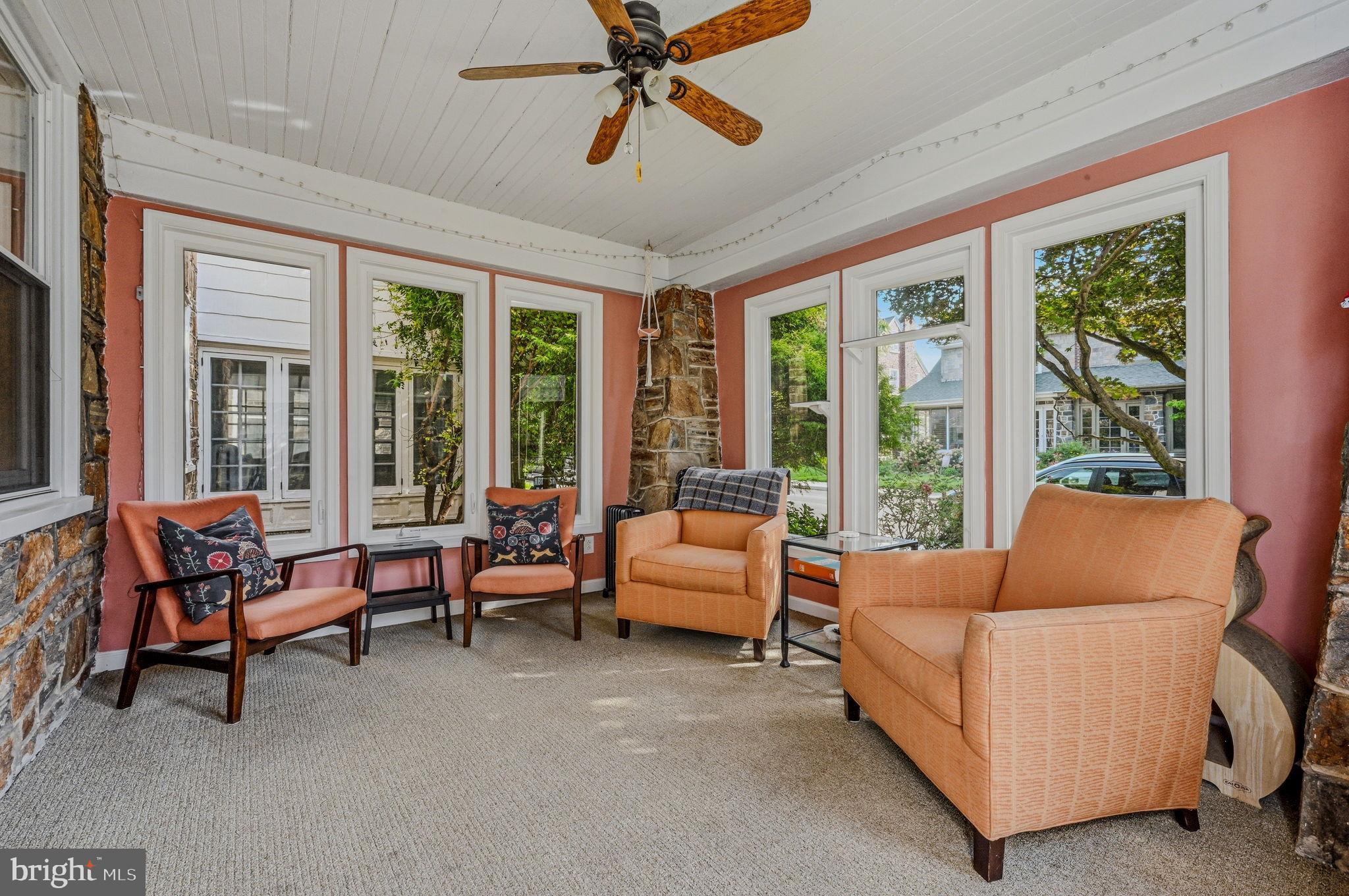 812 W 22ND STREET