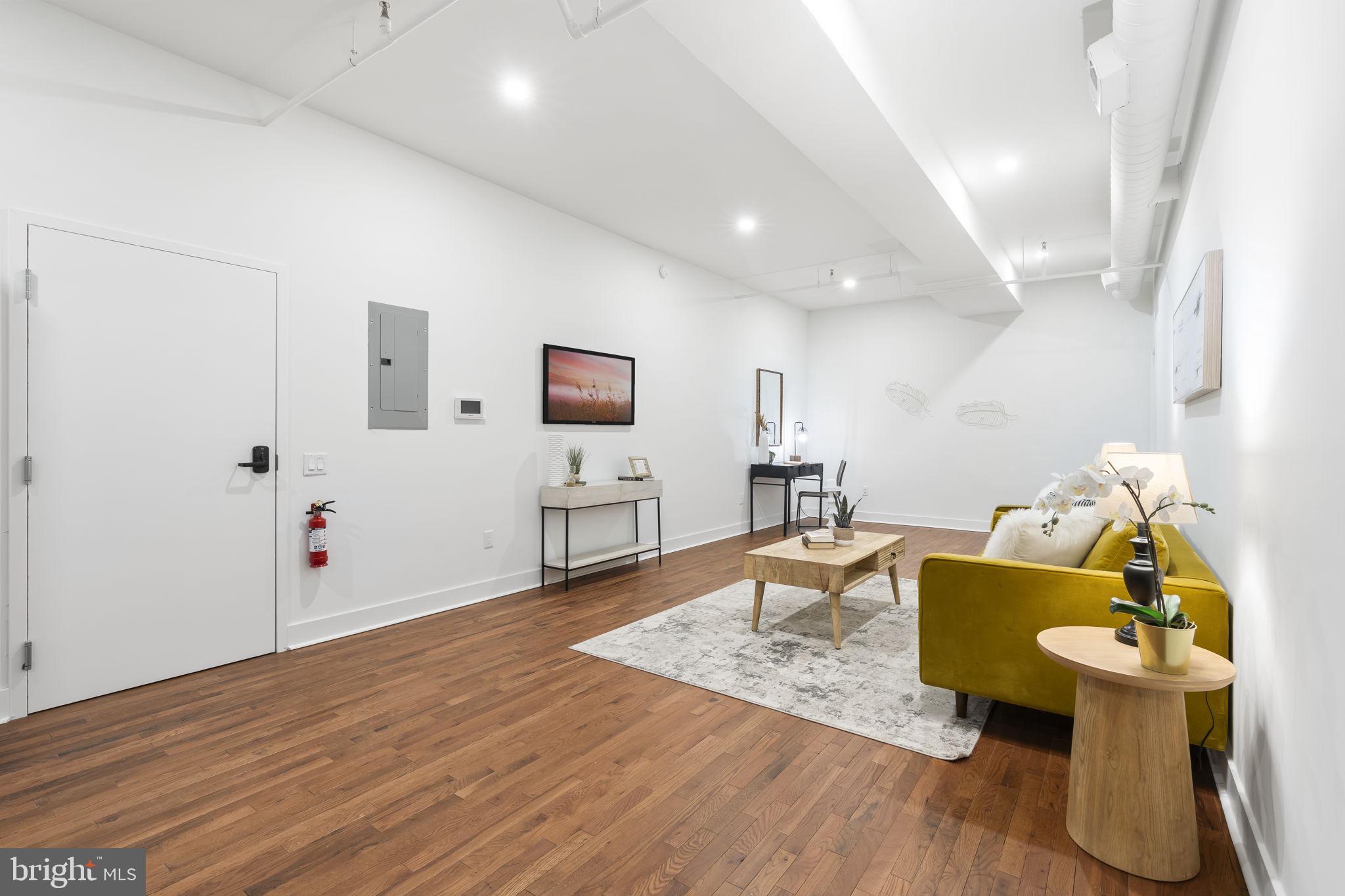 240 HERMITAGE STREET 102