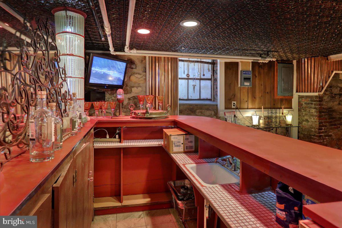 HAMPDEN HEIGHTS - Residential