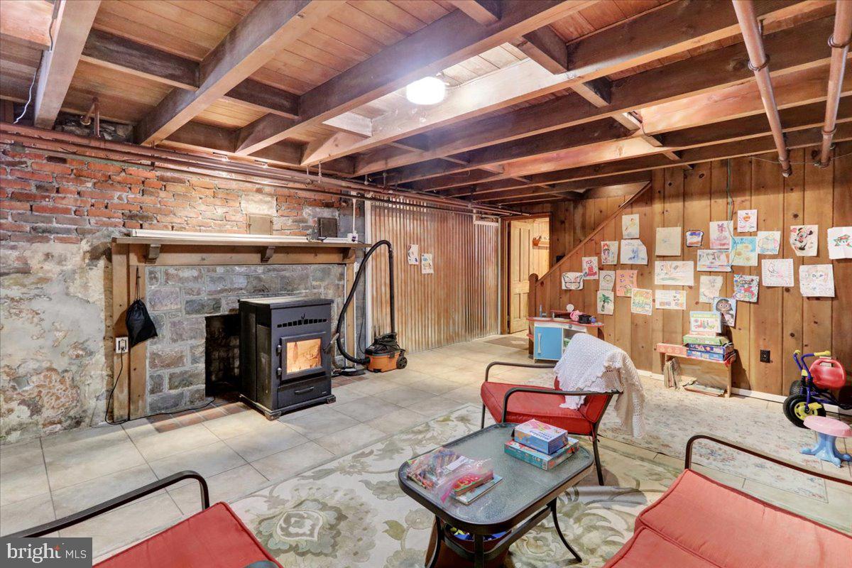 HAMPDEN HEIGHTS - Residential