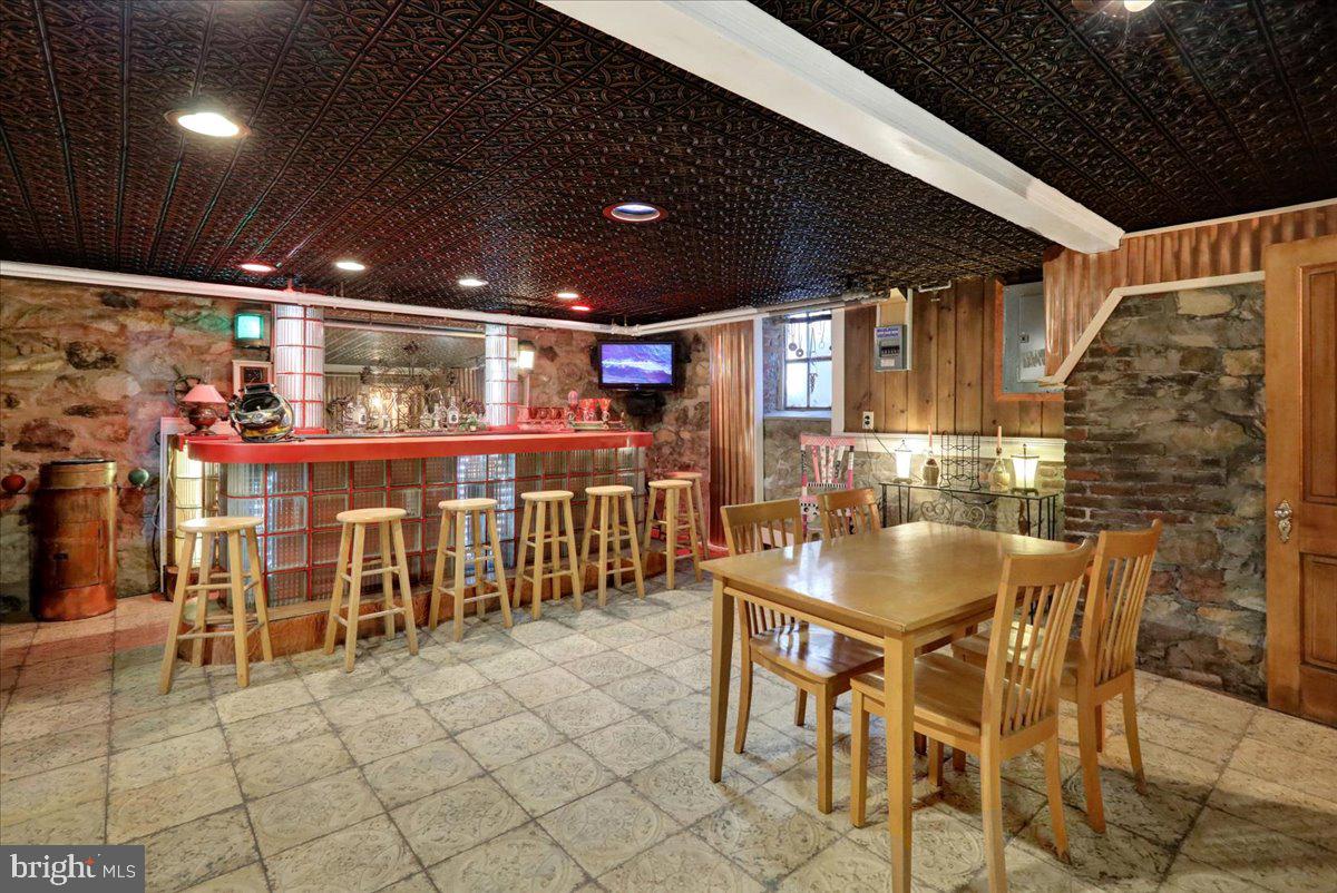 HAMPDEN HEIGHTS - Residential