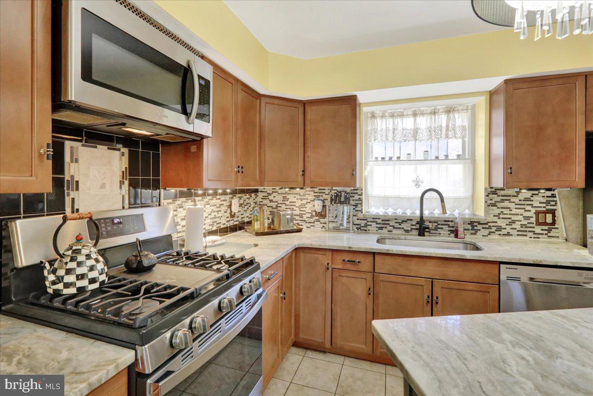 HAMPDEN HEIGHTS - Residential