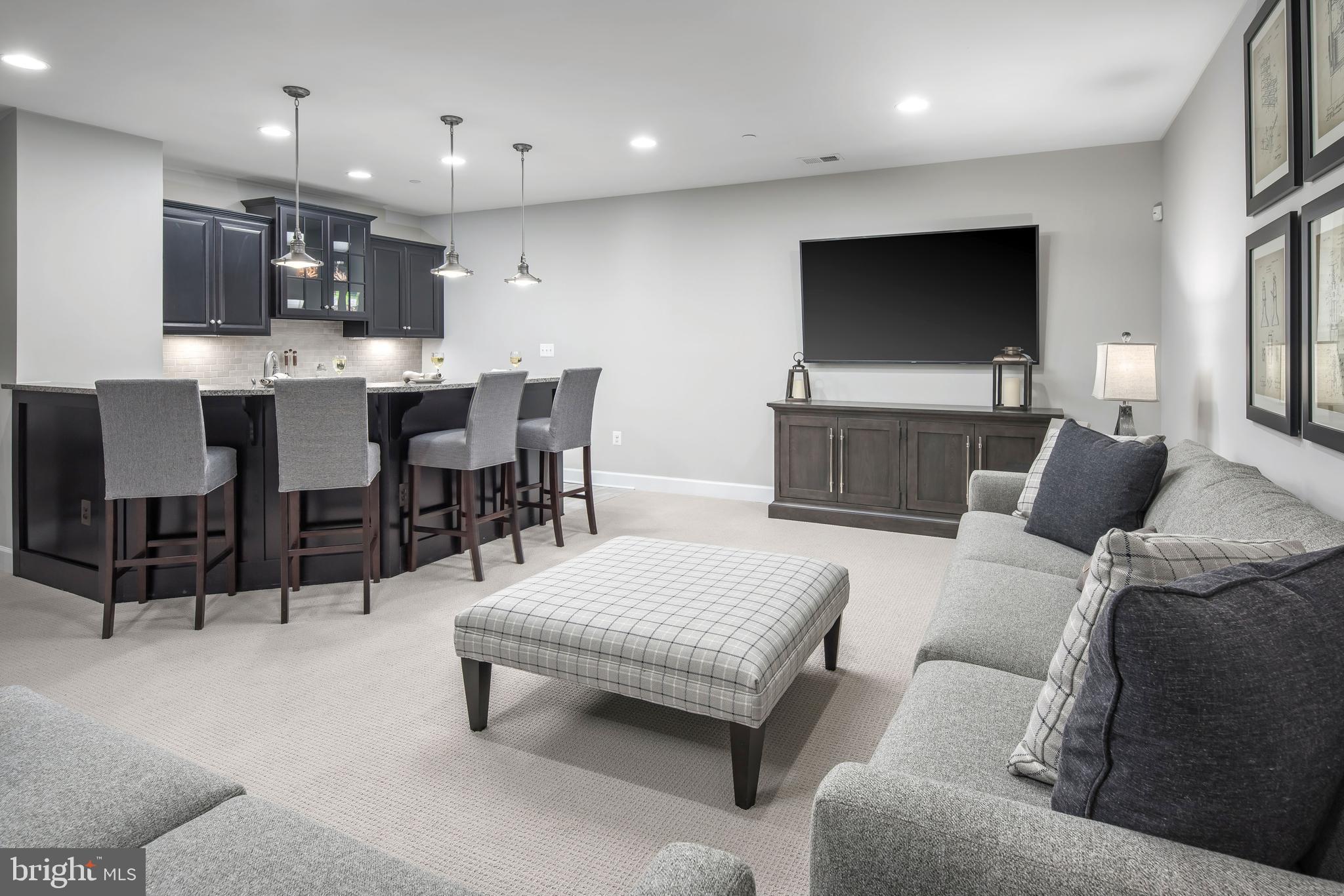 WESTMOUNT - Residential