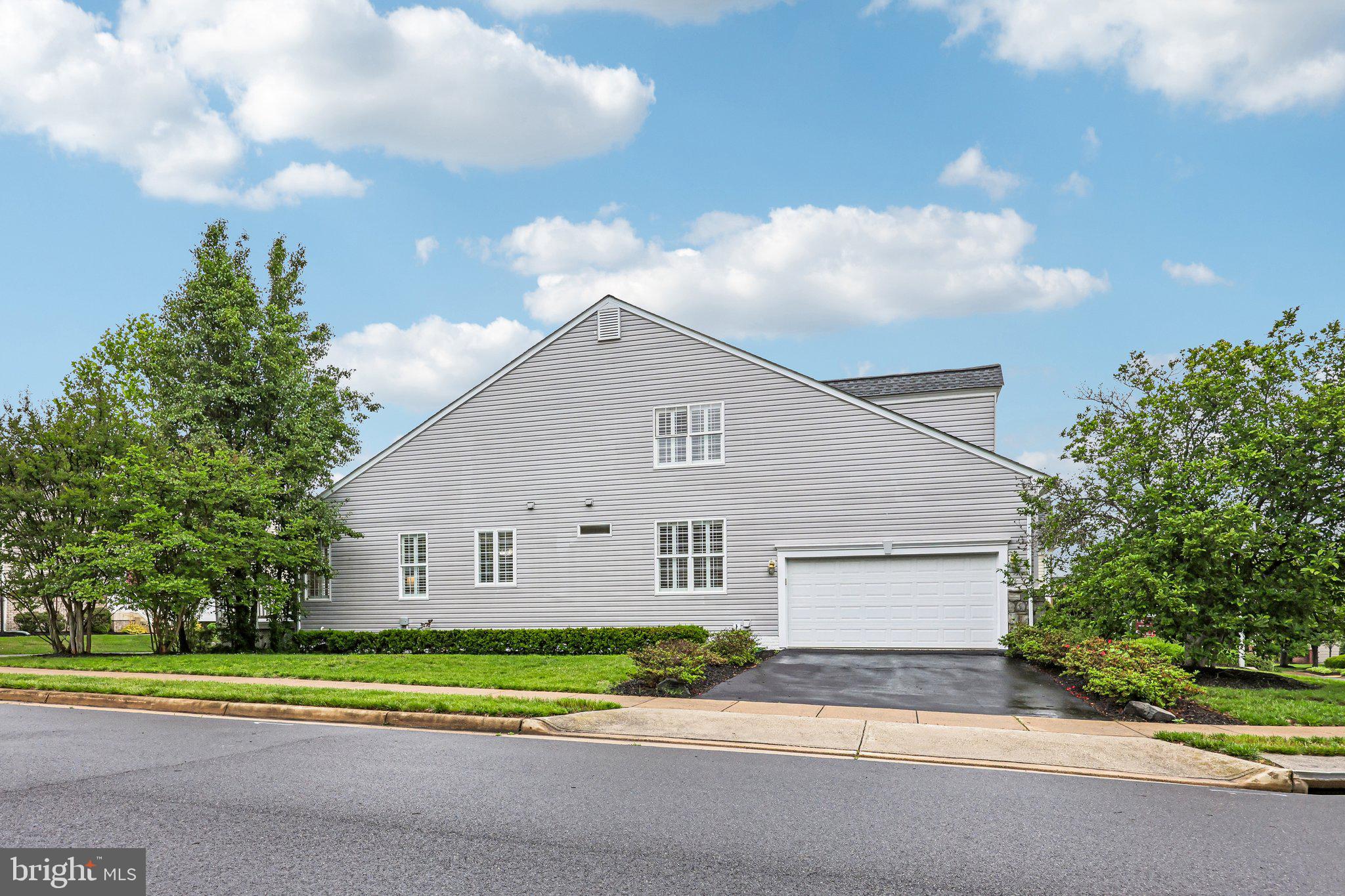DUNBARTON - Residential