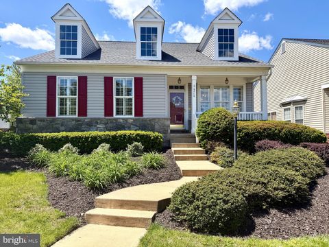 Photo of 9716 Seafield Place, BRISTOW, VA 20136 (MLS # VAPW2119838)