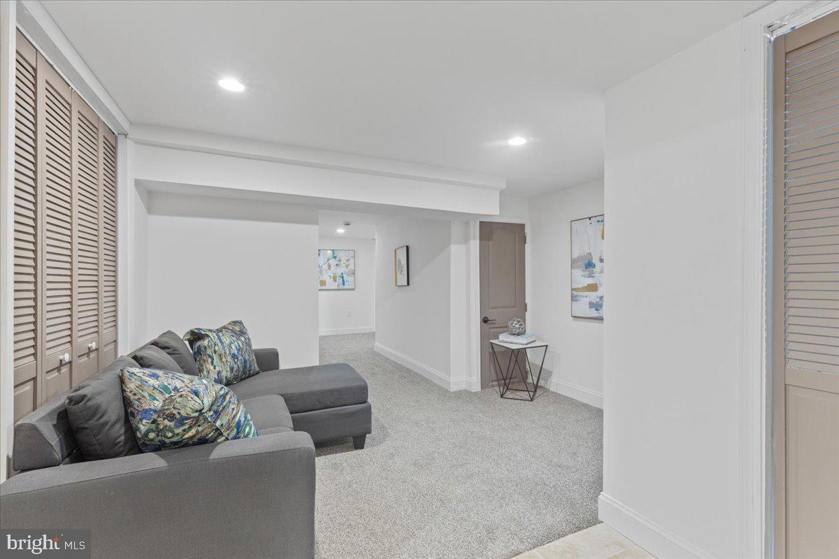 NORTHWOOD - Residential