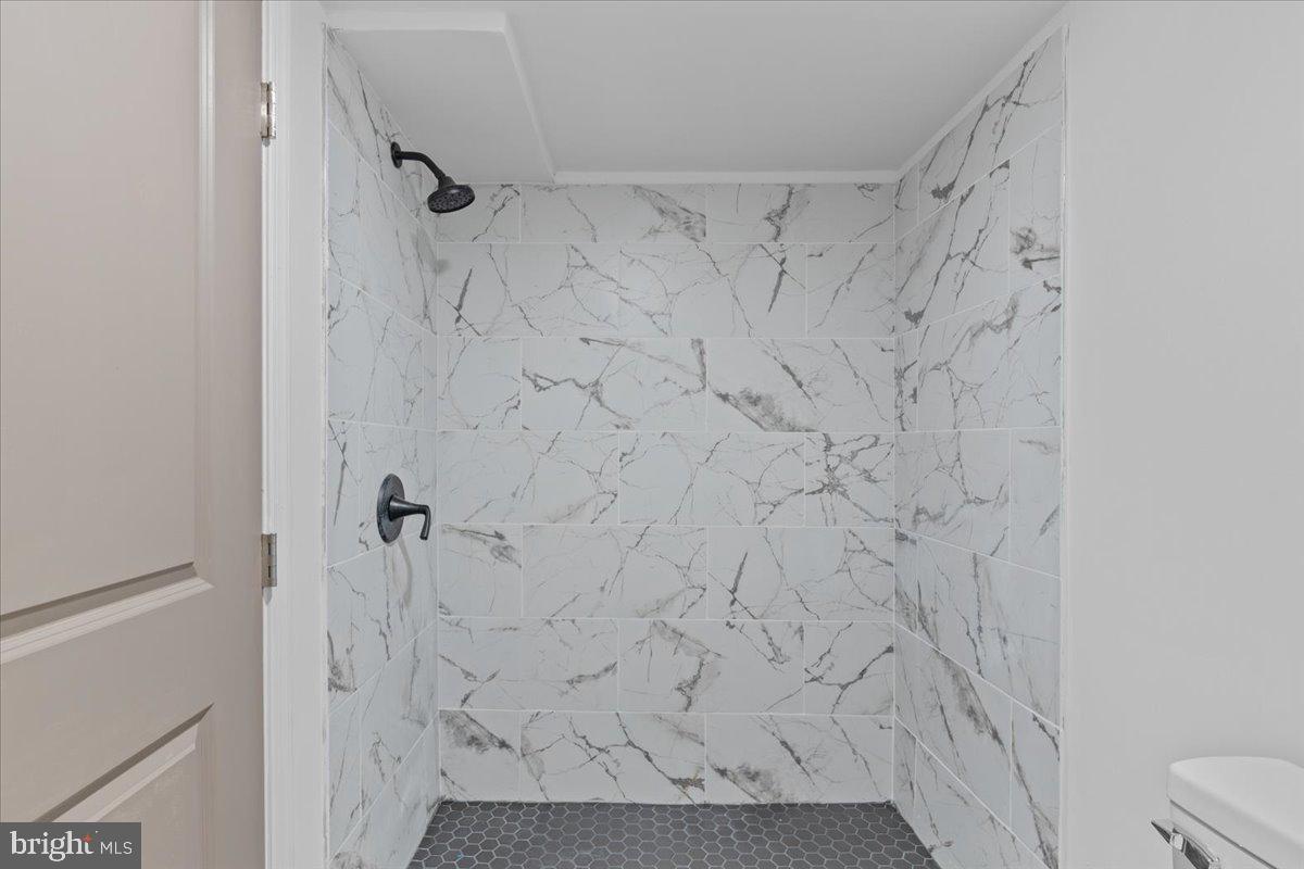 NORTHWOOD - Residential