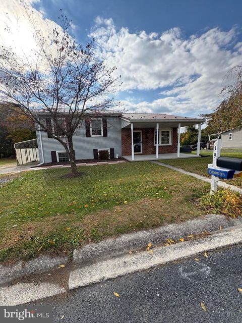 19 DIANA DRIVE NEW OXFORD PA 17350