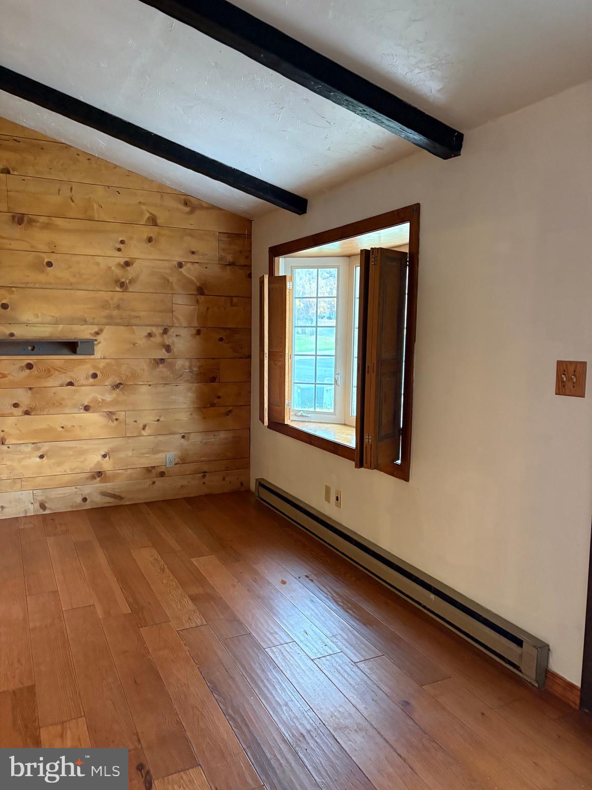 HAMPTON AREA - Residential