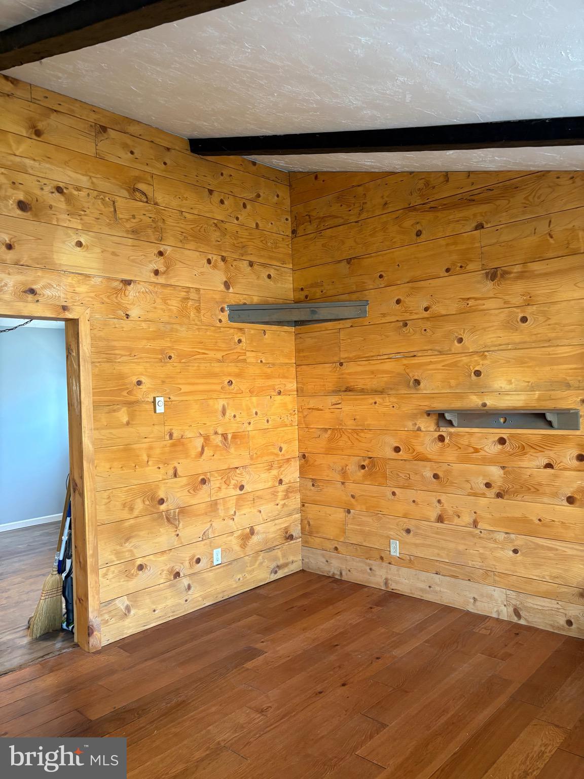 HAMPTON AREA - Residential