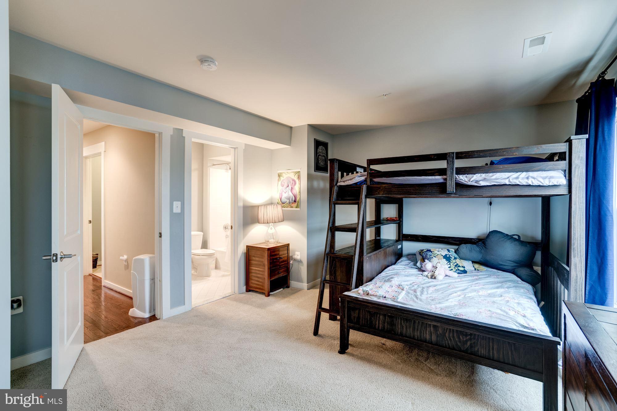 BRAMBLETON OVERLOOK - Residential Lease