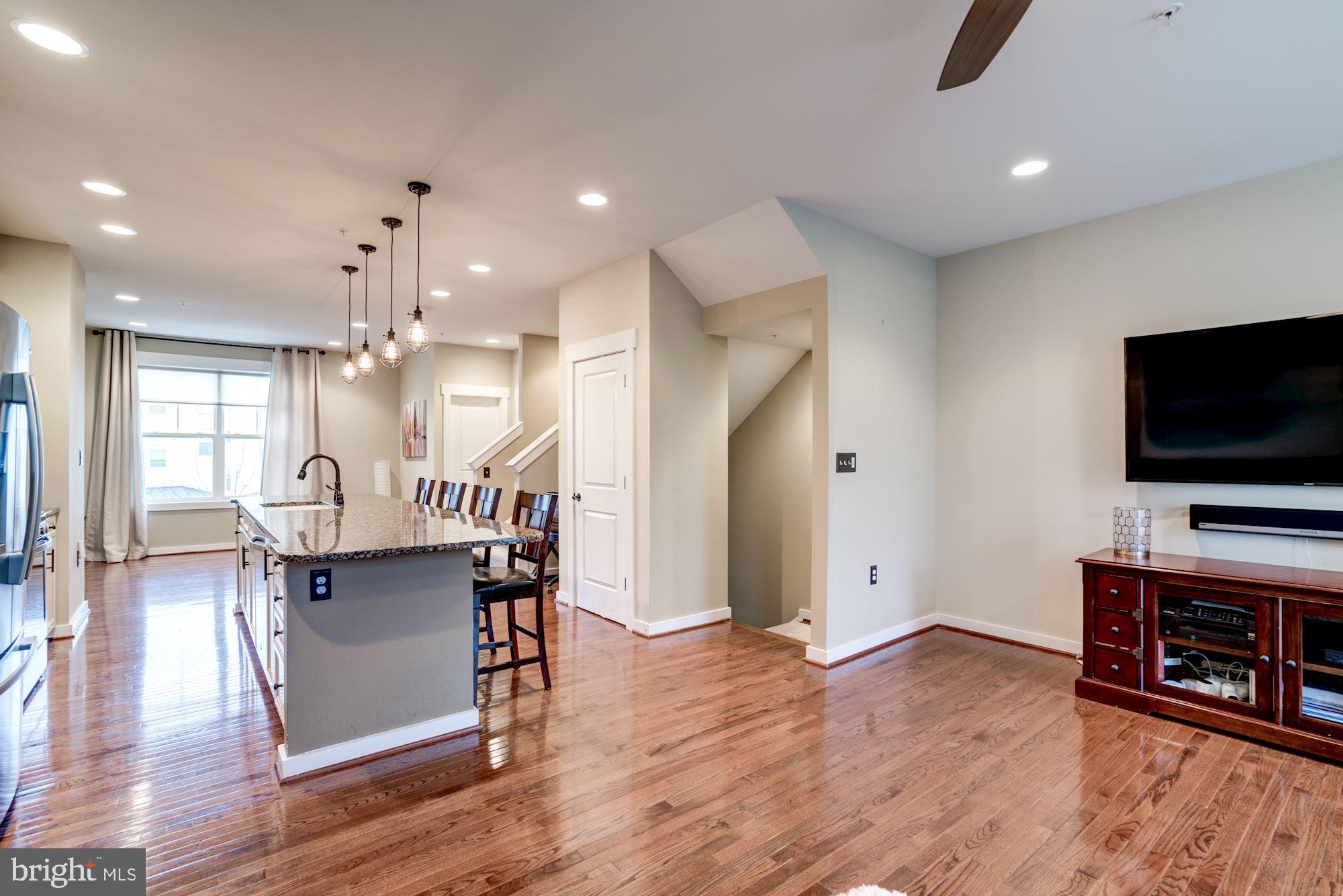 BRAMBLETON OVERLOOK - Residential Lease