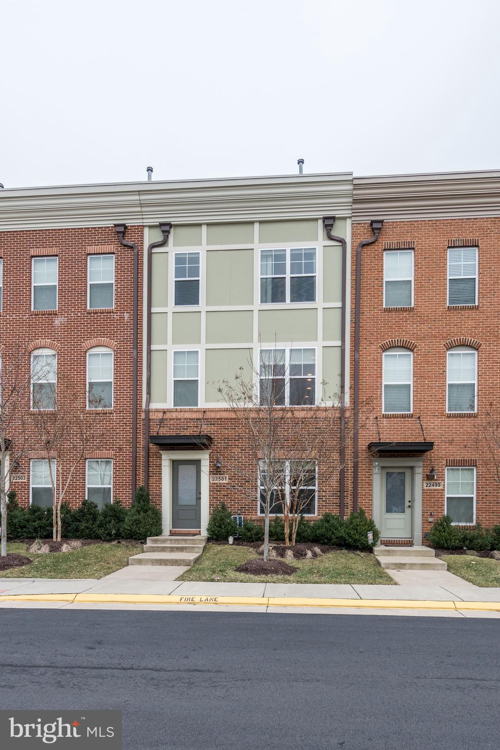 BRAMBLETON OVERLOOK - Residential Lease