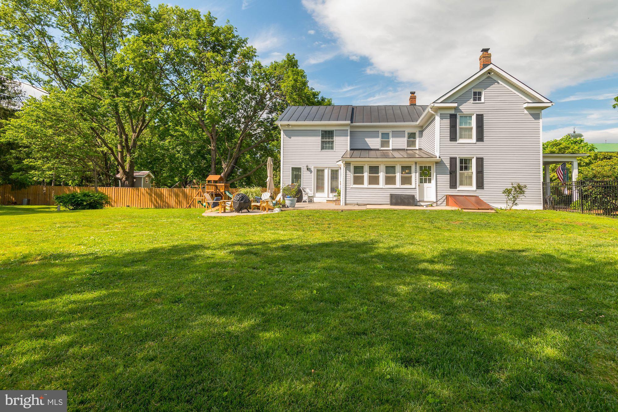 TOWN OF HAMILTON - Residential