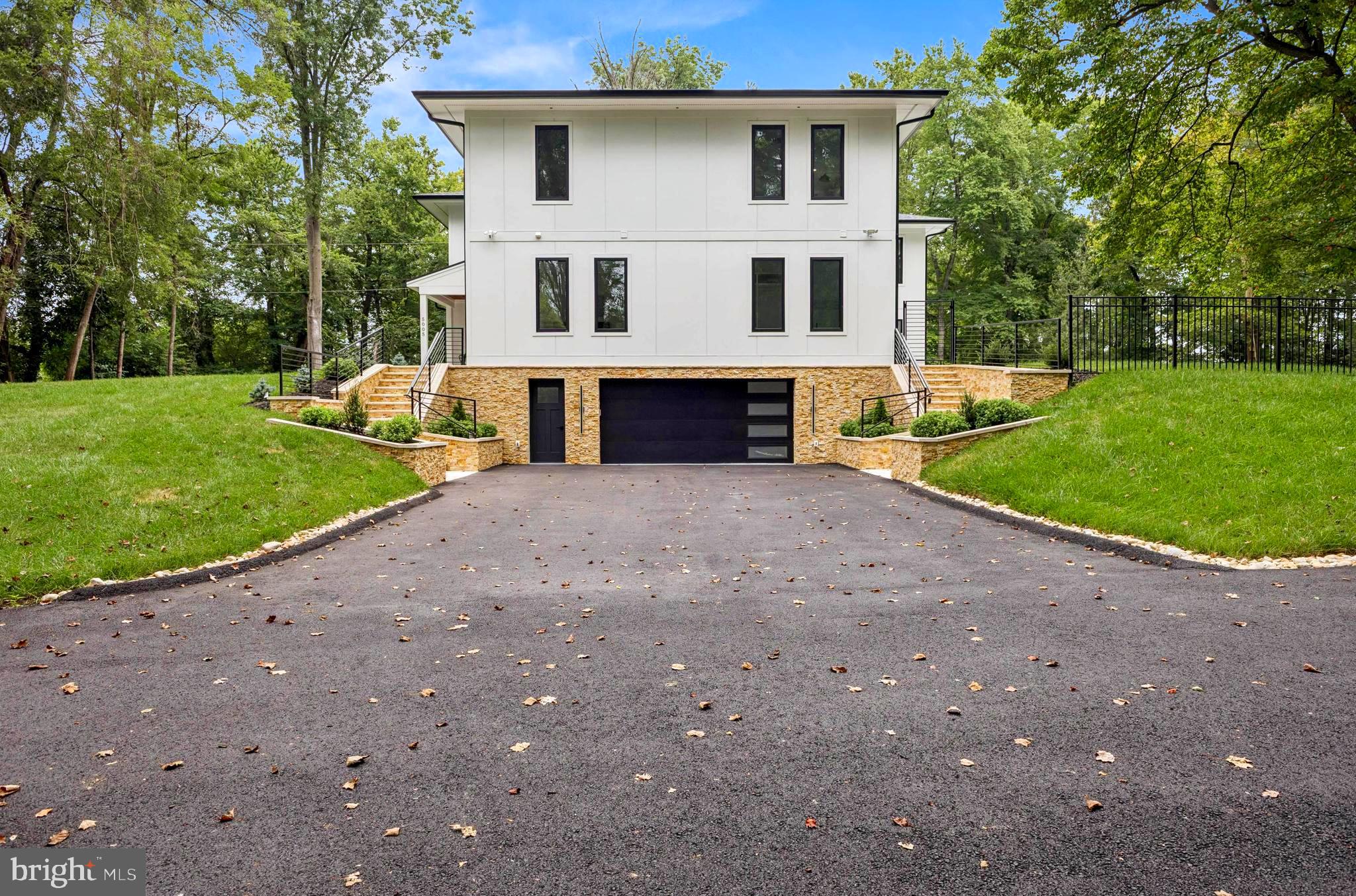 BROOK HILLS ESTATE - Residential