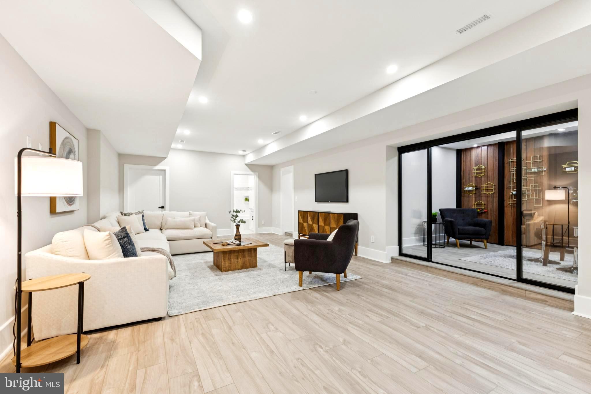 BROOK HILLS ESTATE - Residential