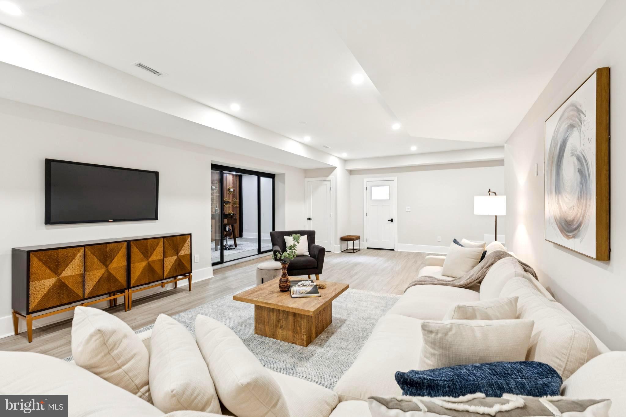 BROOK HILLS ESTATE - Residential