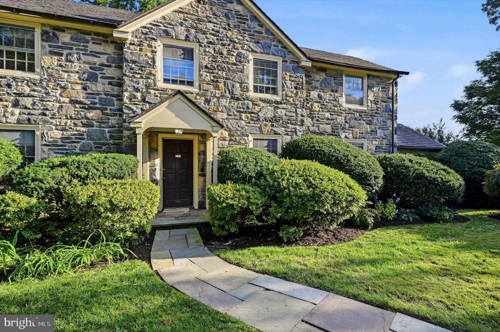122 GRASMERE ROAD