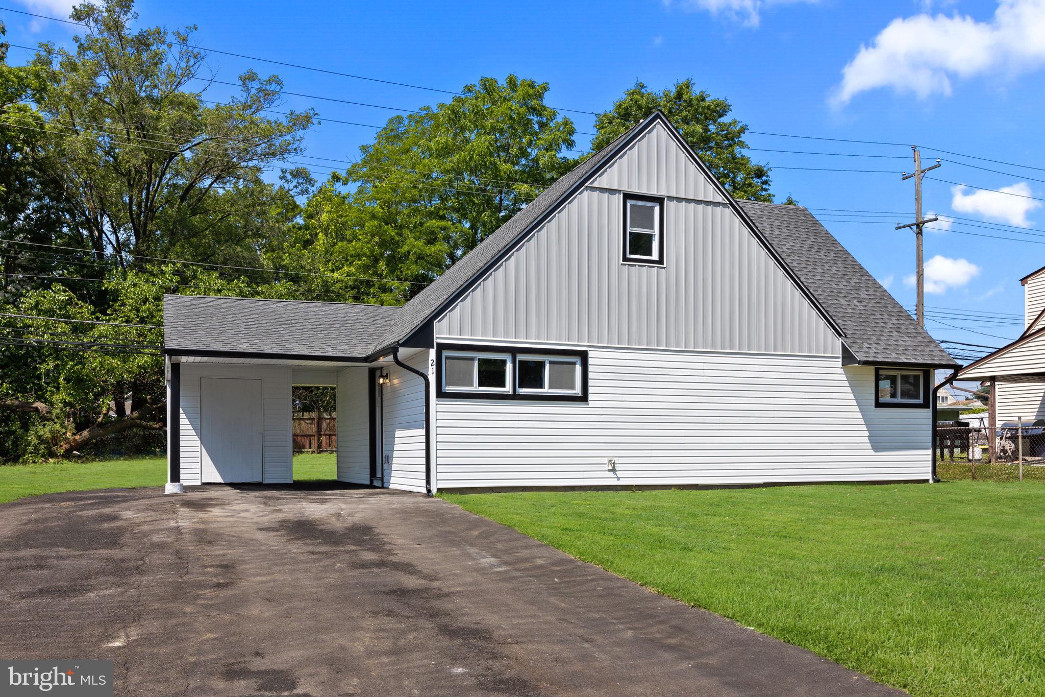 RED CEDAR HILL - Residential