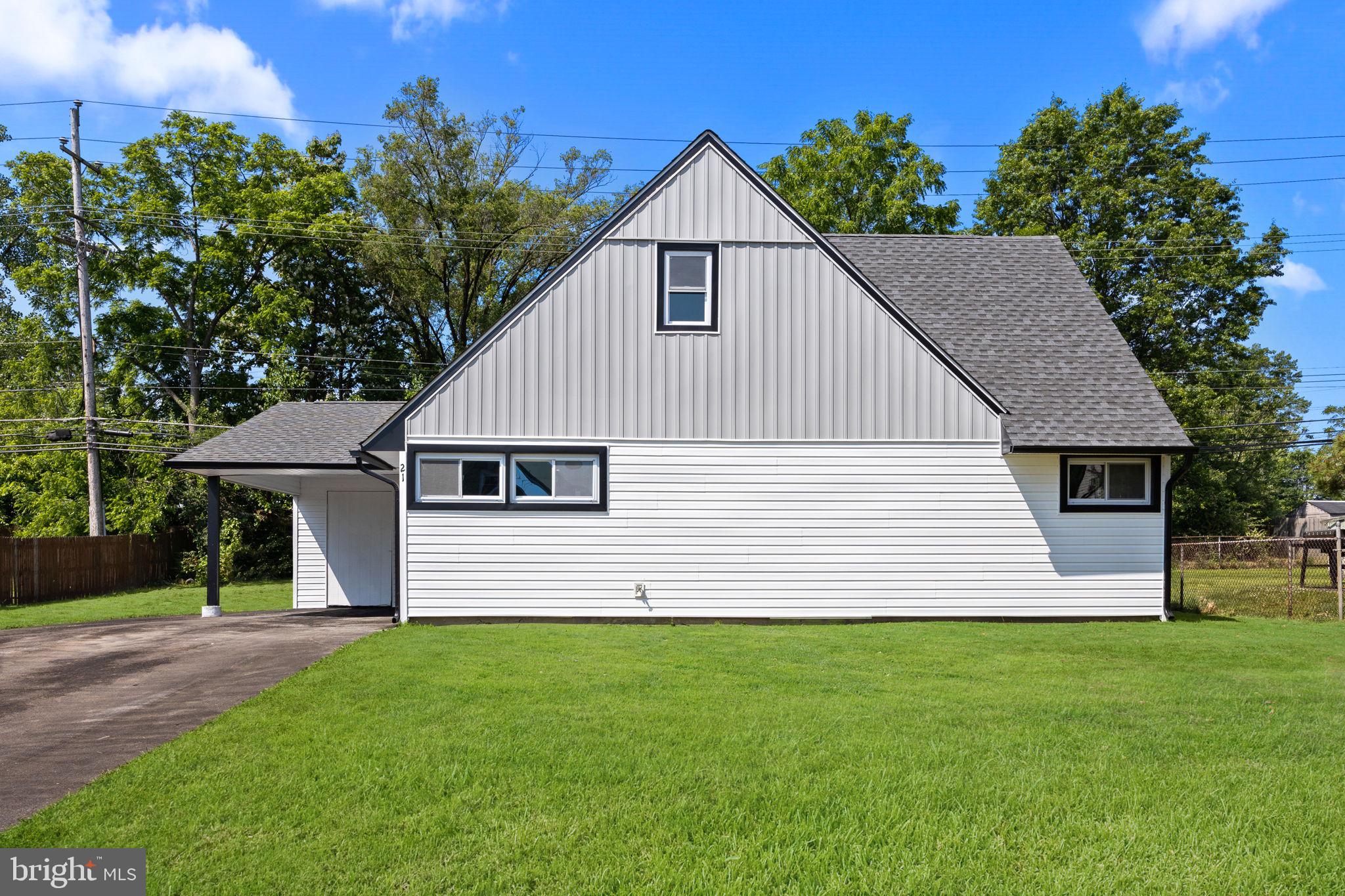 RED CEDAR HILL - Residential