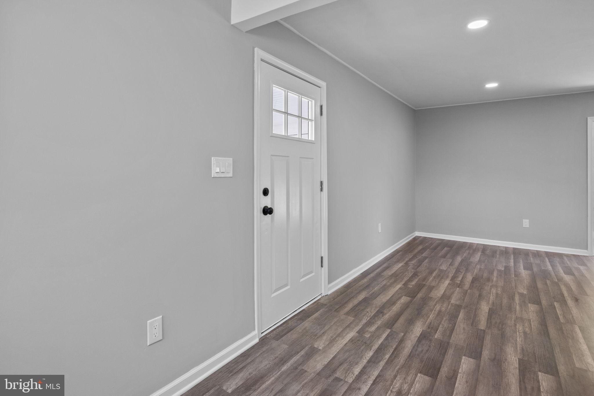 RED CEDAR HILL - Residential