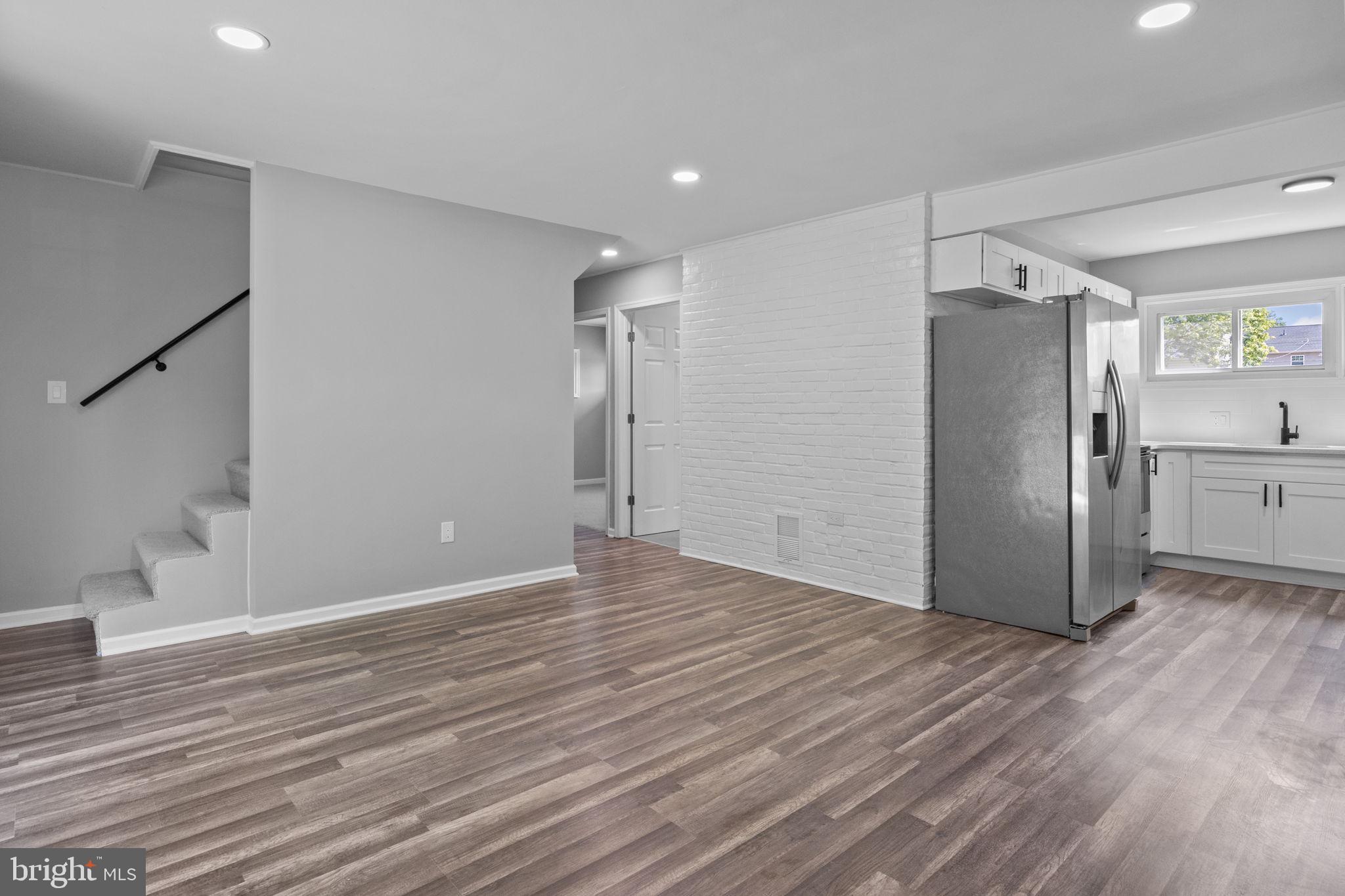 RED CEDAR HILL - Residential