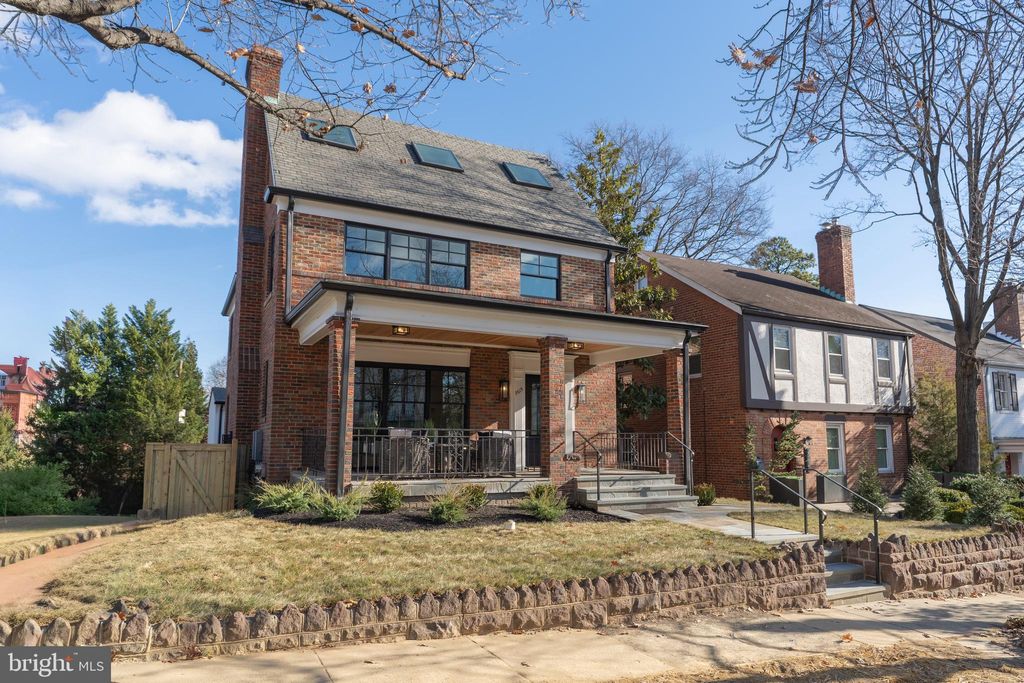 Photo of 2619 Wisconsin Avenue NW, WASHINGTON, DC 20007 (MLS # DCDC2258362)