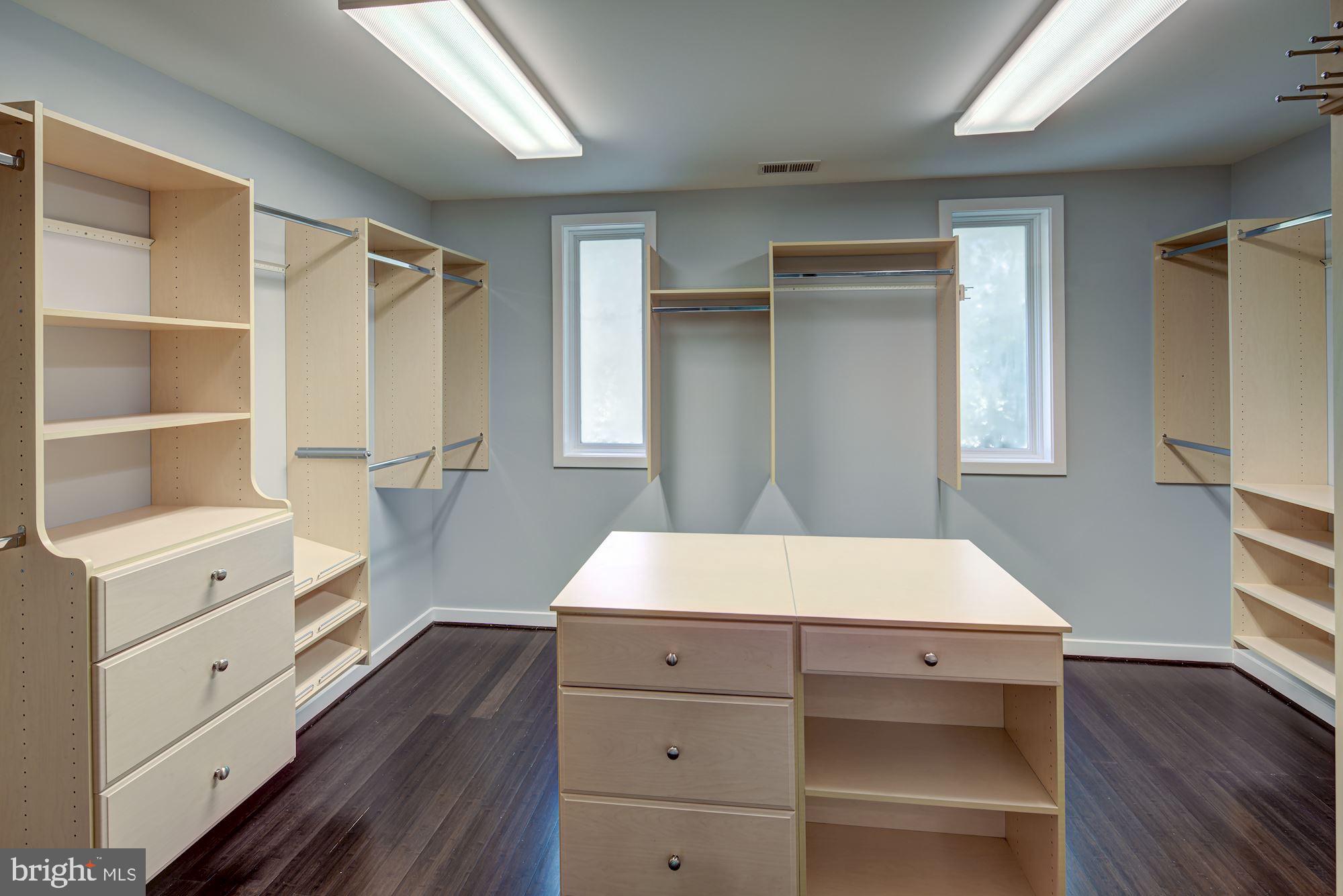 AVENEL - Residential