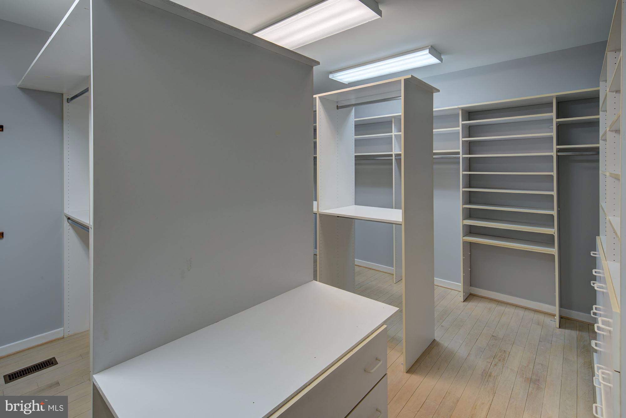 AVENEL - Residential