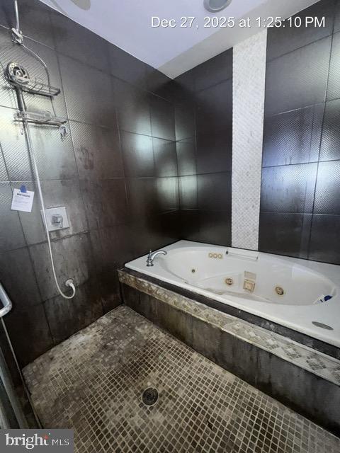 DAYBREAK ESTATES - Residential