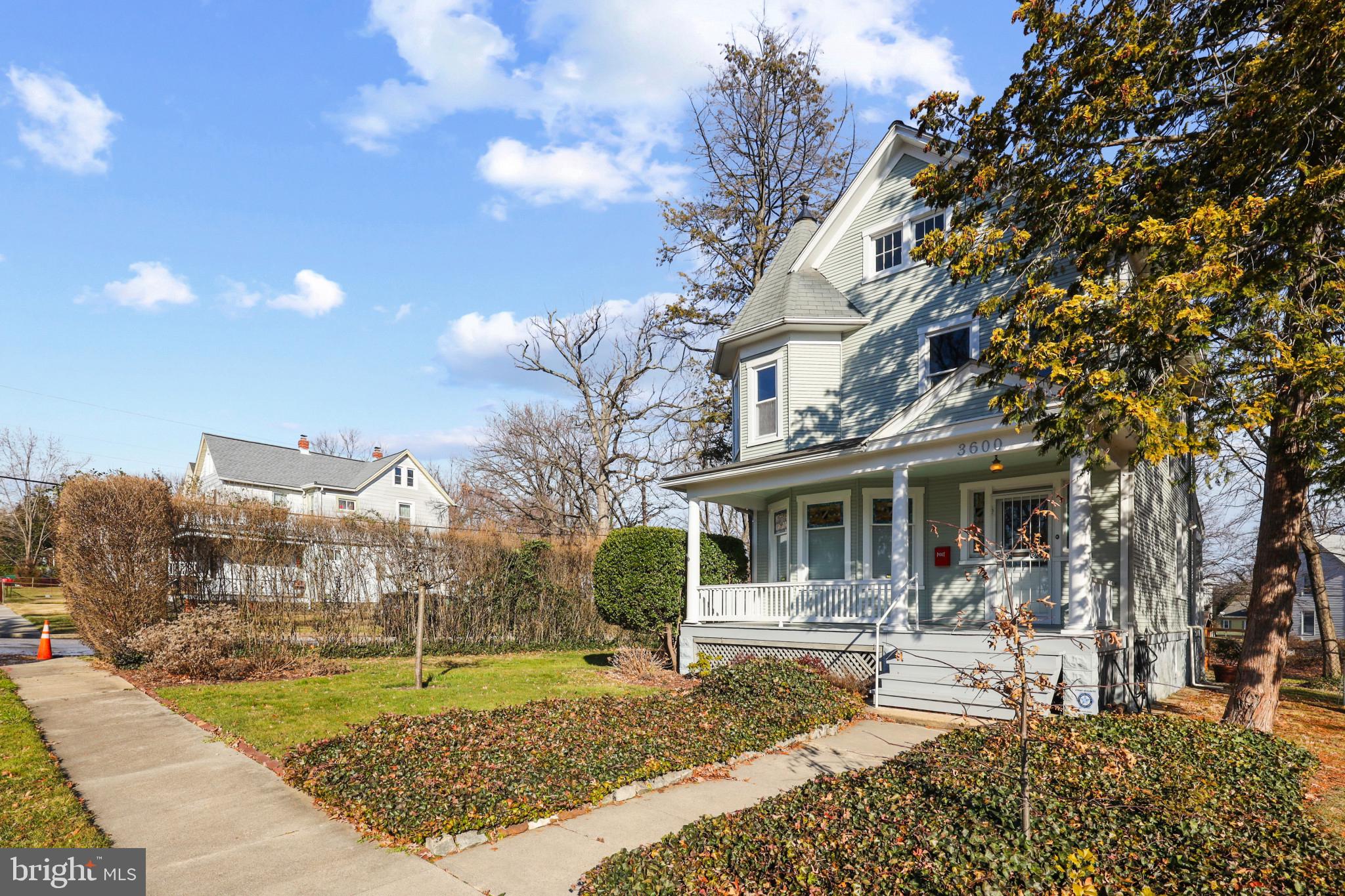 KENWOOD PARK - Residential