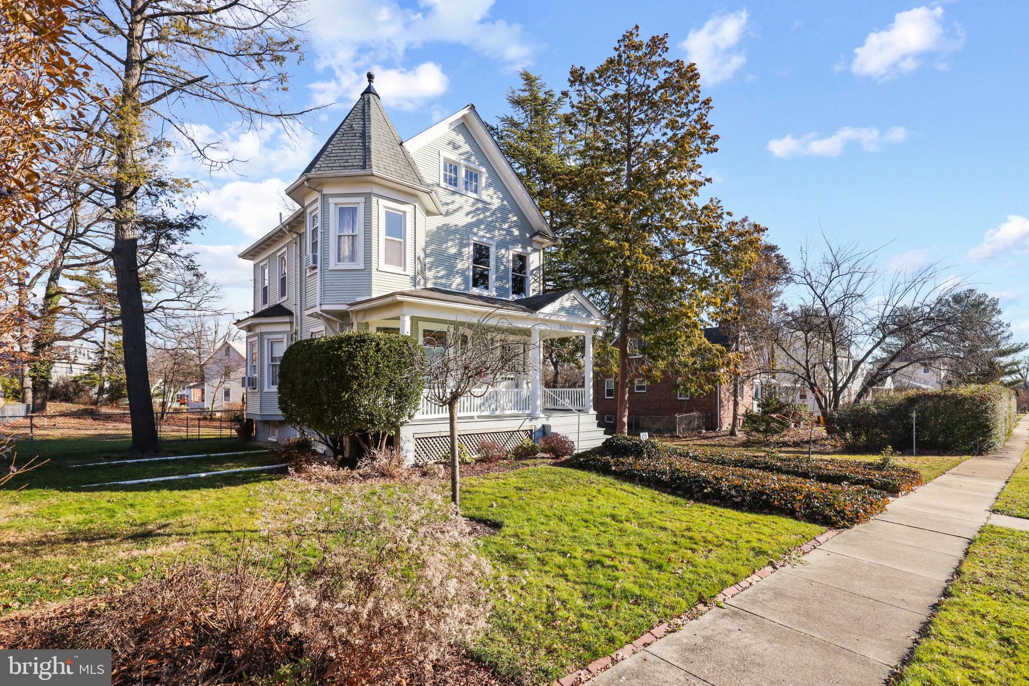 KENWOOD PARK - Residential