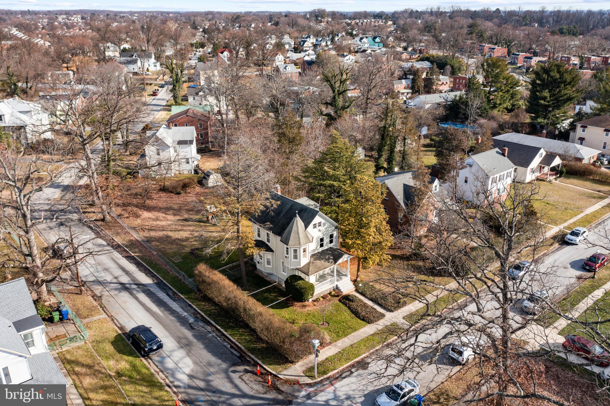 KENWOOD PARK - Residential